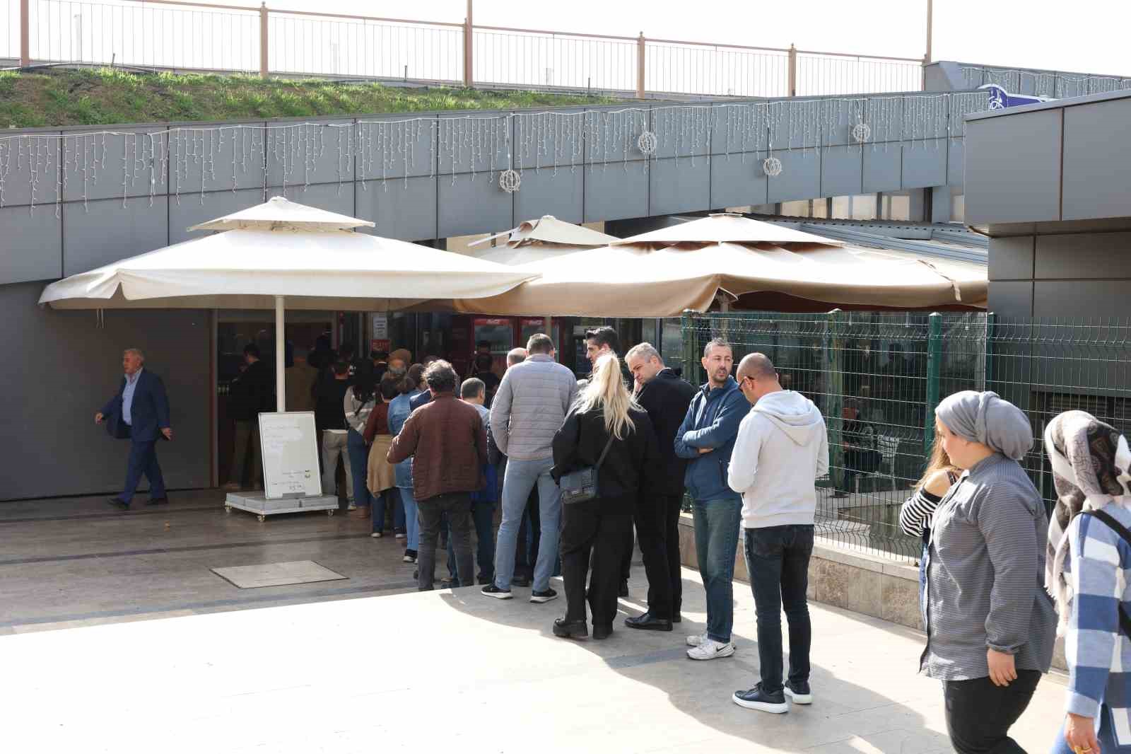 Aydin Buyuksehir Belediyesi Havuz Kafede 4 Cesit Yemek 75 Tl C093B32D983Dc547Acefae548880C893