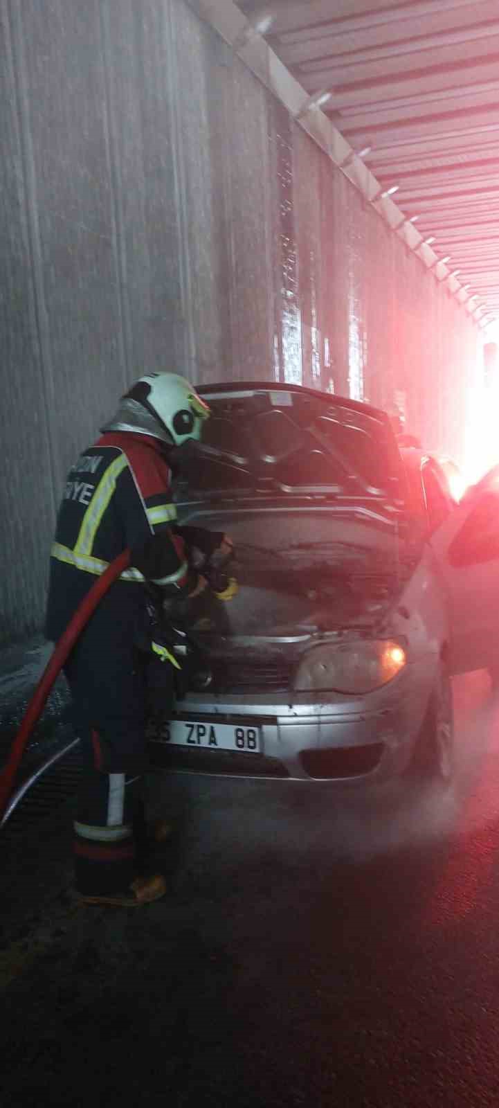 Aydinda Alt Gecitte Arac Yangini 8Ce6216193Edb4329B8E27C9695E111E