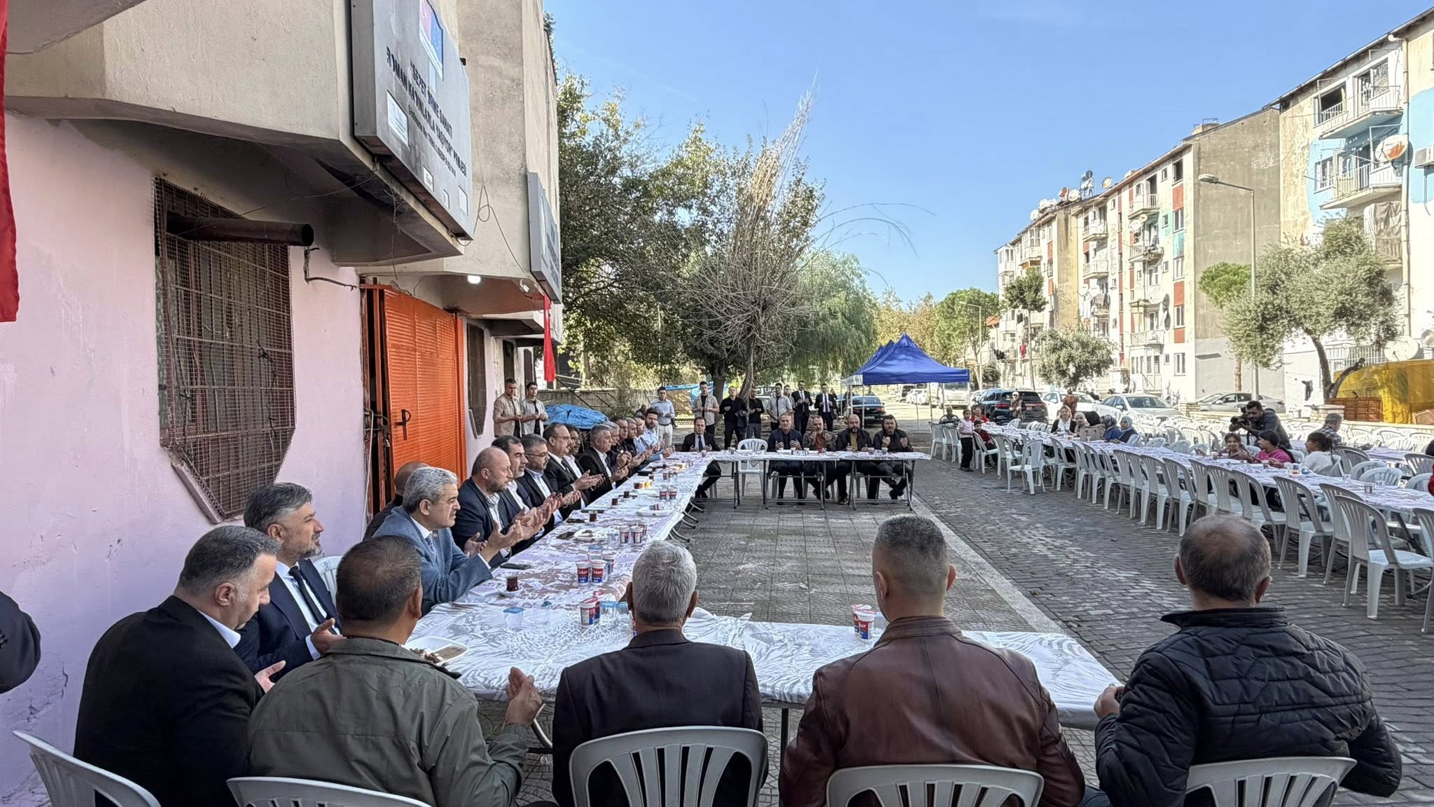 Aydinda Dayanisma Sofrasi Kuruldu 611268 F864Cd289C21Dd4Eafb629E52A426A8D