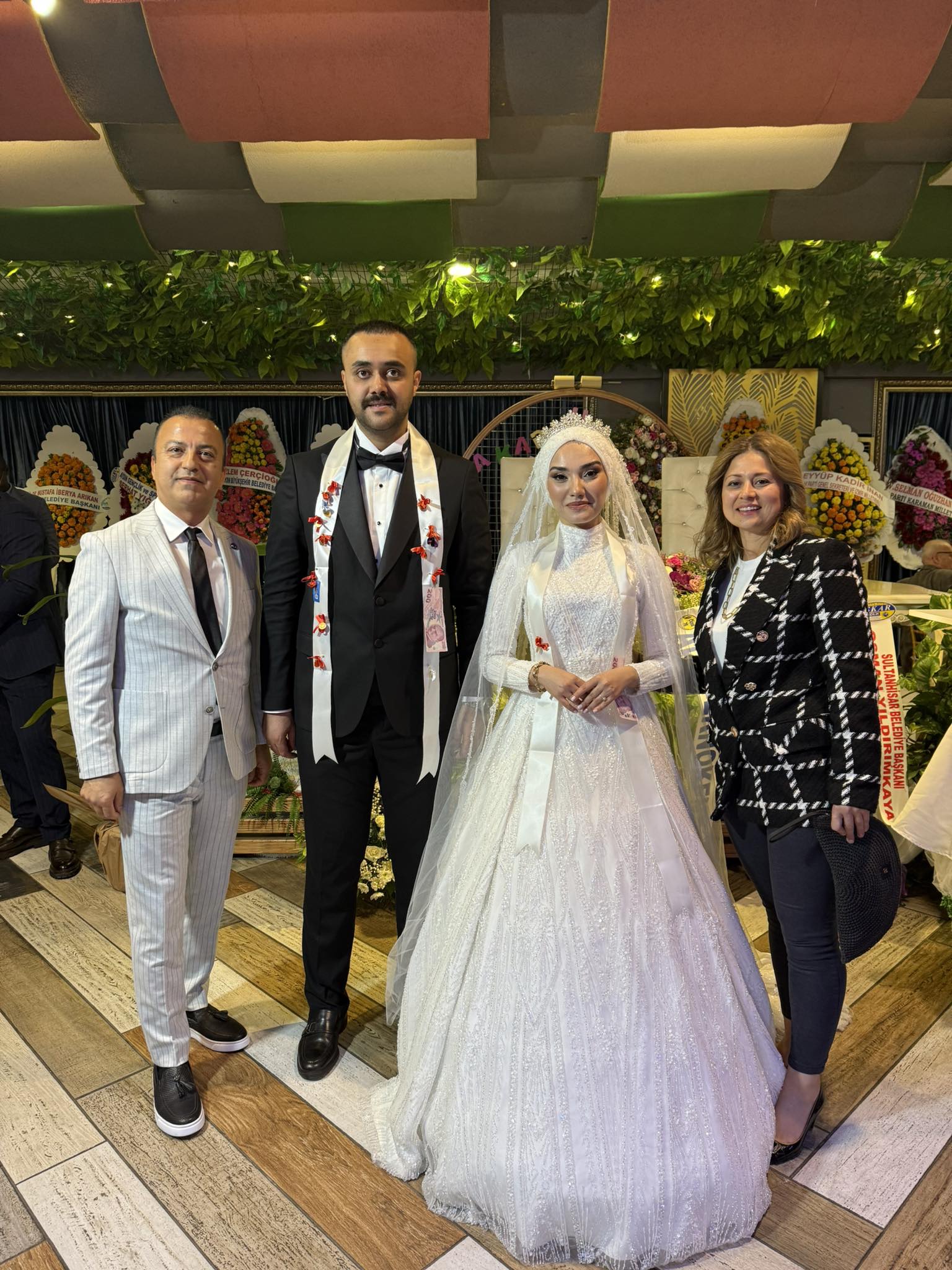 Aydinda Il Muduru Dunyaevine Girdi 611042 D6A9E16D14C073Fbb0Daa66056Ae23E9