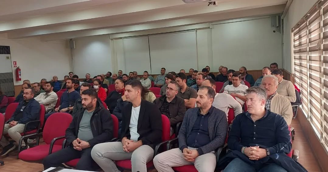 Aydinda Veteriner Hekimlere Sap Hastaligi Egitimi Verildi 4827F11Fce7B82390516Ab8436699F16