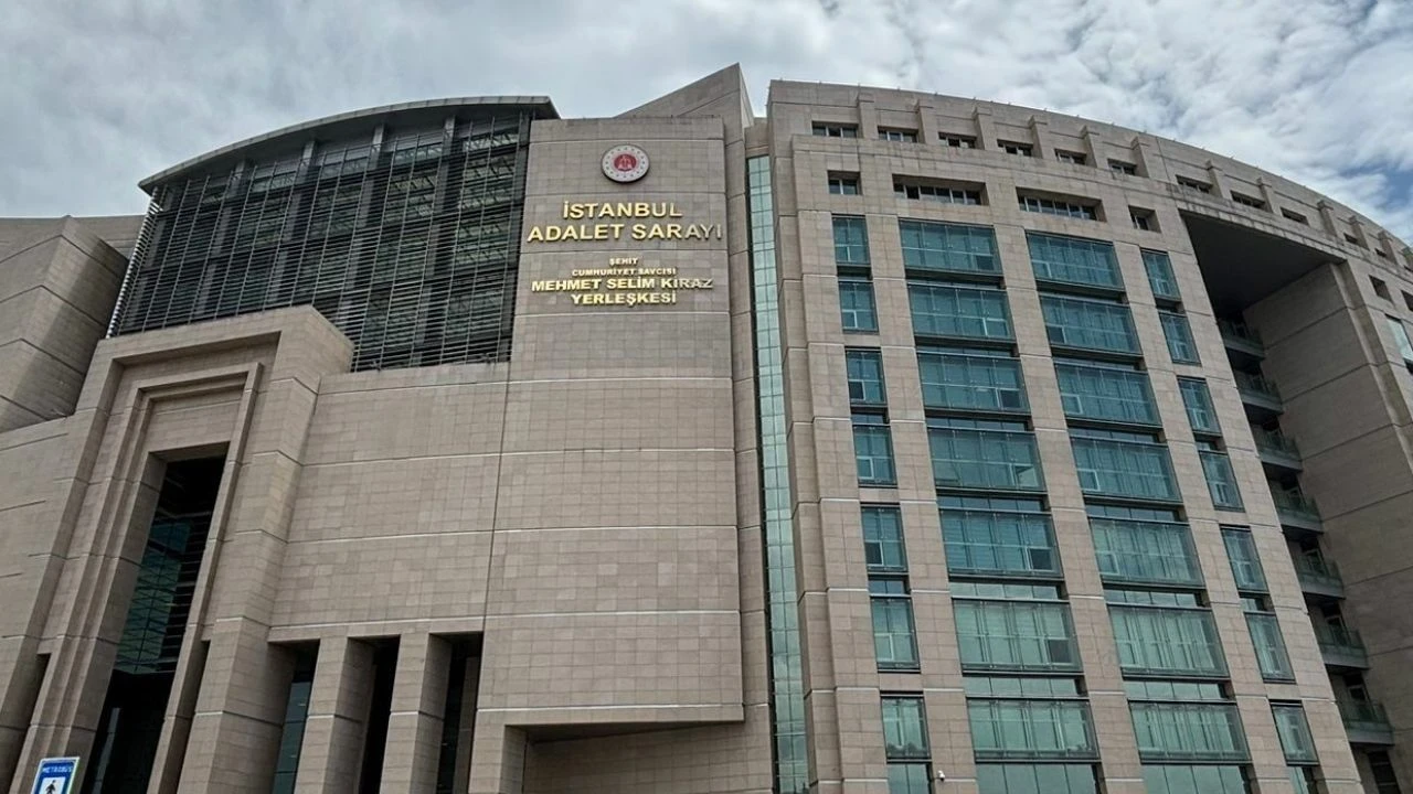 Aydinda Yatirimlari Bulunan Taninmis Is Insani Gozaltinda 612528 B3Fc154D0278Ad8Ddc24F73Dddf7D5Ba