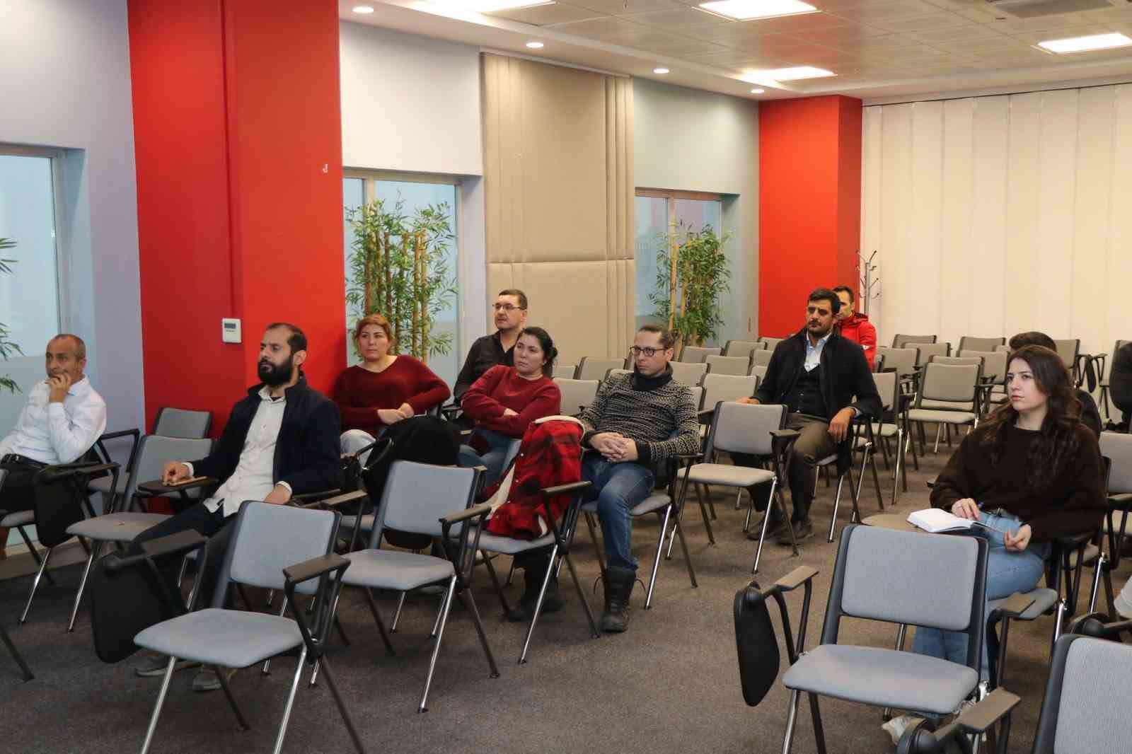 Ayto Uyelerine Temel Ilk Yardim Egitimi 3E8Ba9D2E2424Cbe1302442Ecd759736