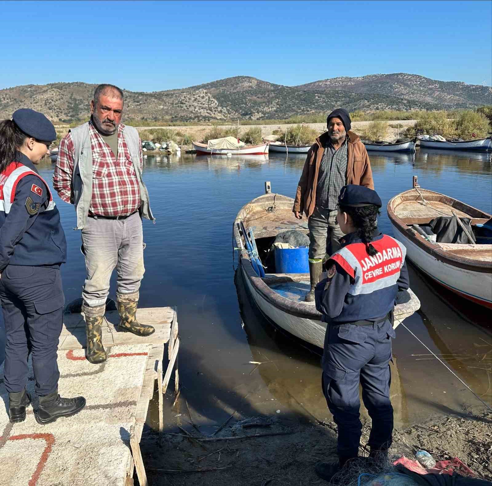 Bafa Golunde Hayvanlarin Yasam Alanlari Kontrol Edildi Dc69561Be0E834Bdf7180D6993B1Bb5F