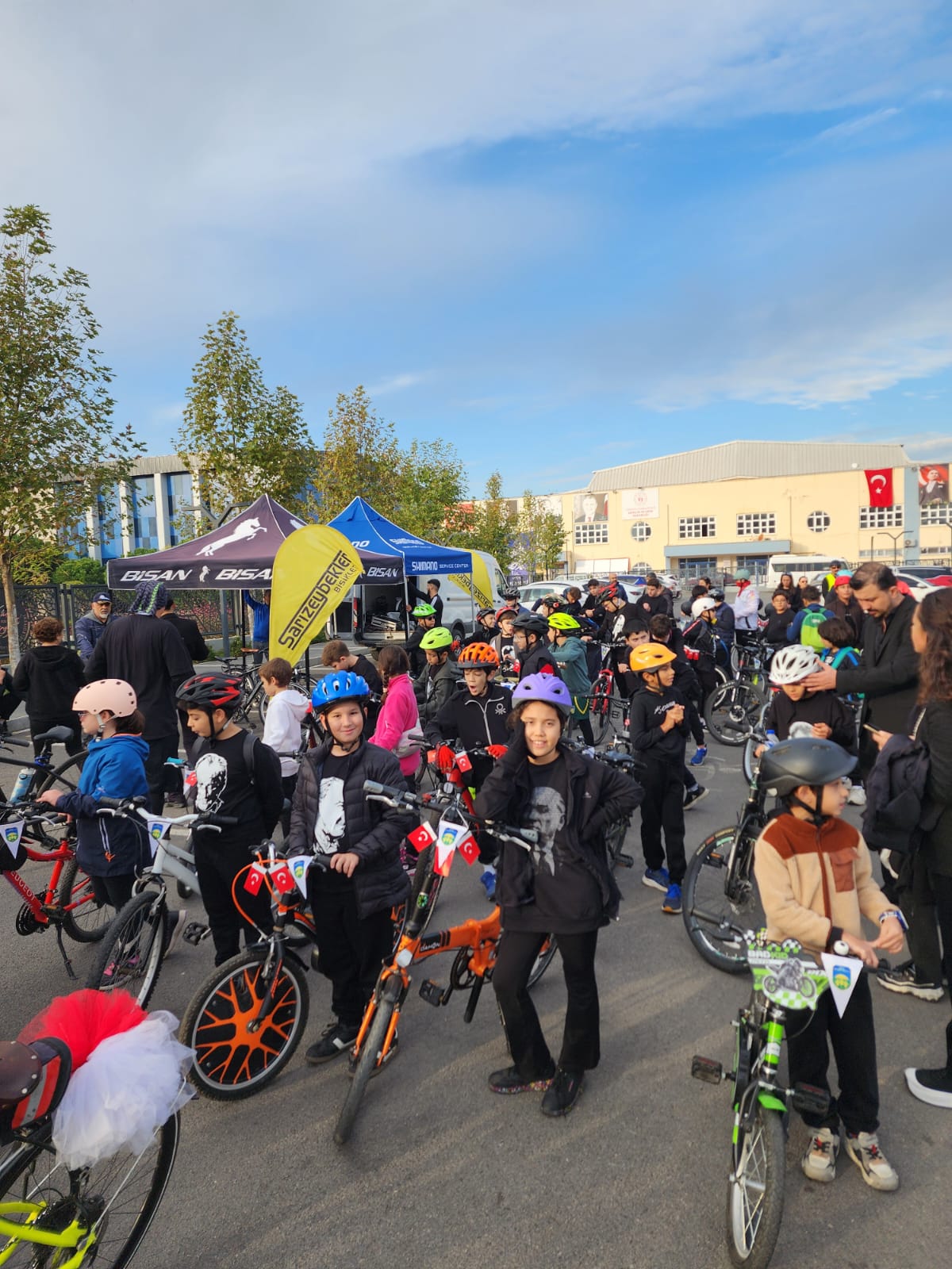 Basak Koleji Ataturku Andi 613105 216Ff685343Da2B62245981E00067E42