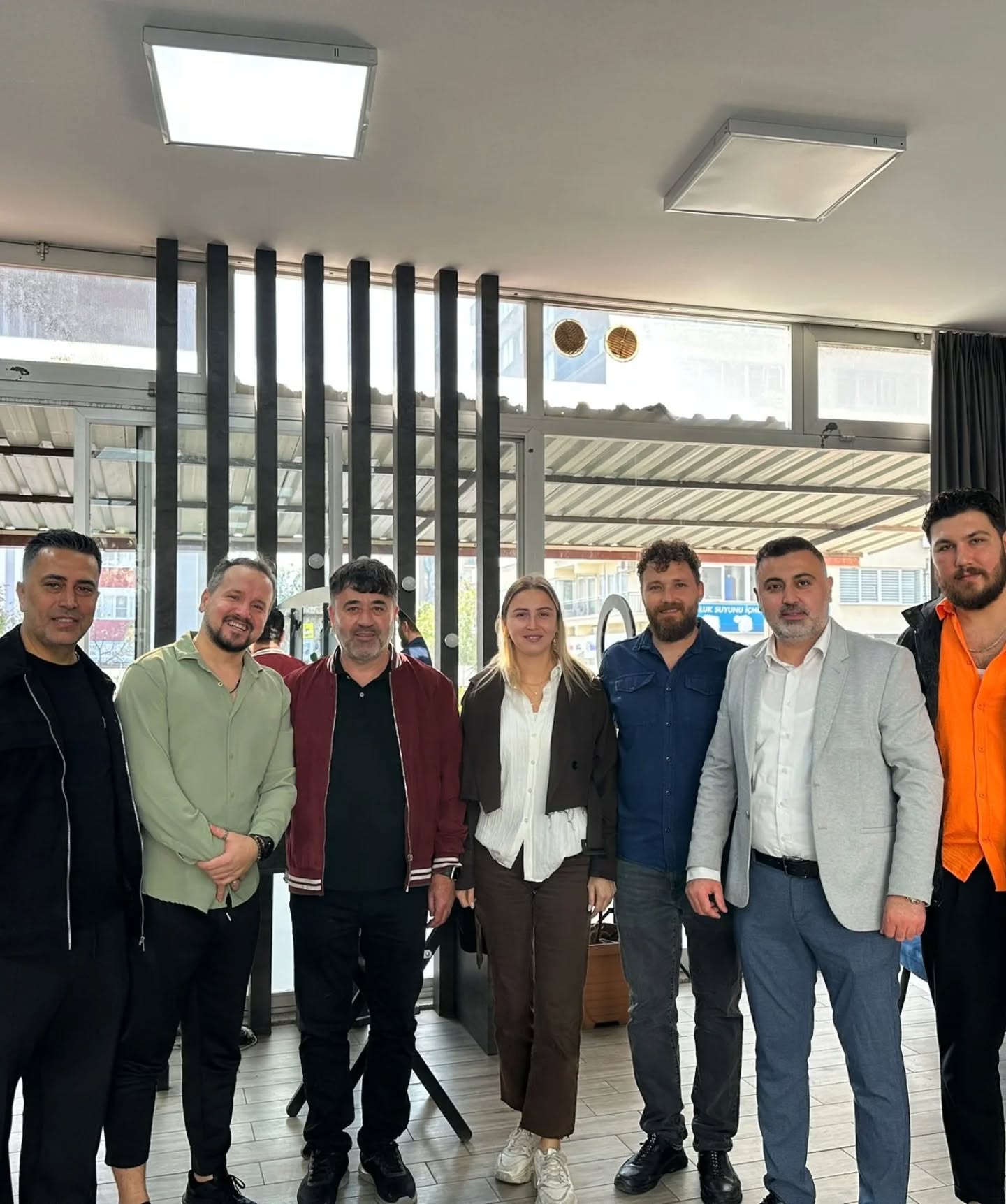 Baskan Avsara Sevgi Seli Uyelerden Tam Destek Reklam Musterisi 612056 F7Dcbc100C2B906E1E83E0015452Dd8A