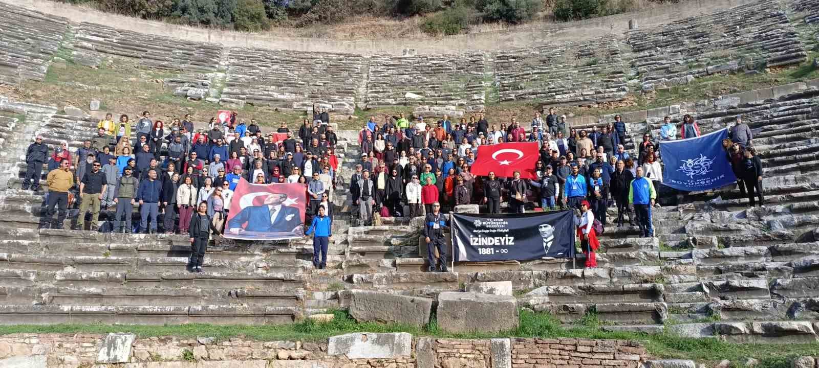 Baskan Cercioglu Ataya Saygi Doga Yuruyusu Etkinligi Duzenledi 8F20Cbfd4A241230Dc896B9116E6A556