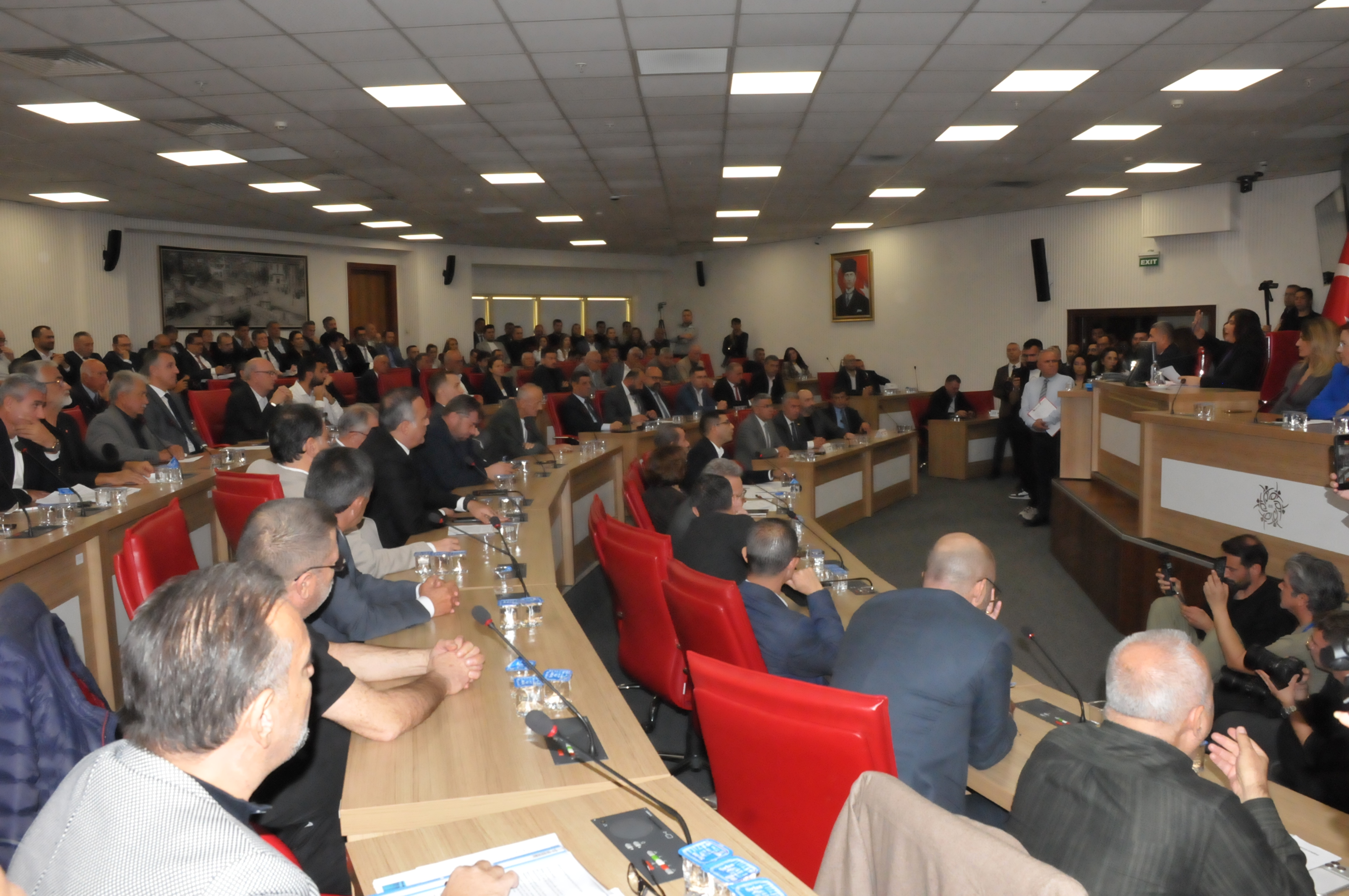 Baskan Erdemden Chpye Cagri Hizmetlere Fren Olmayin 616985 Bff578660F5Db94886Ae72599Bb0Dcc8