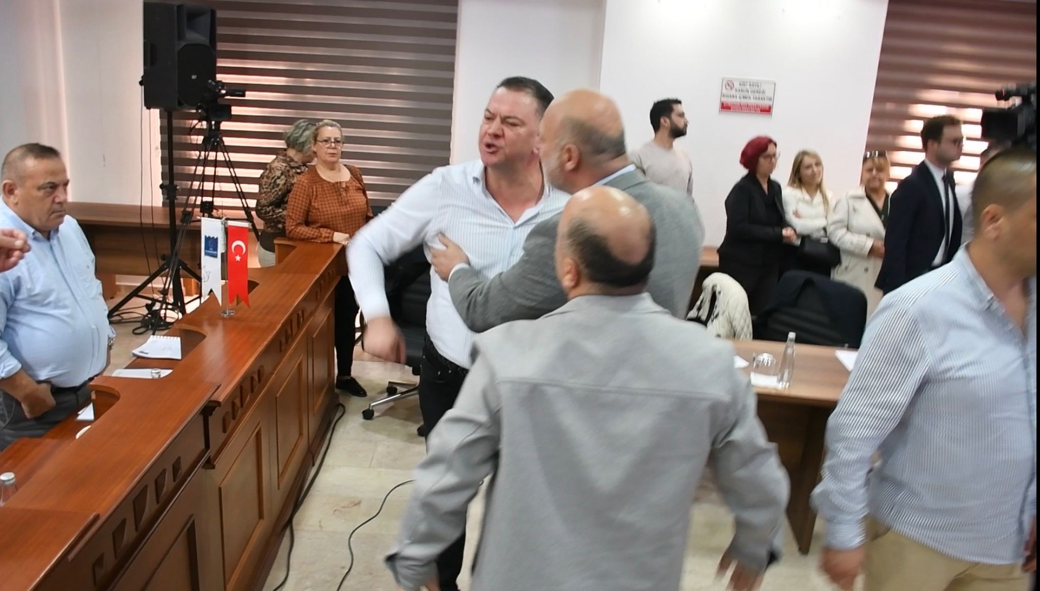 Baskan Gunel Burasi Halkin Meclisi Provakasyonlara Izin Vermem 611162 Effbf95Cd8Abd88C5958A503Fb49Ecb0