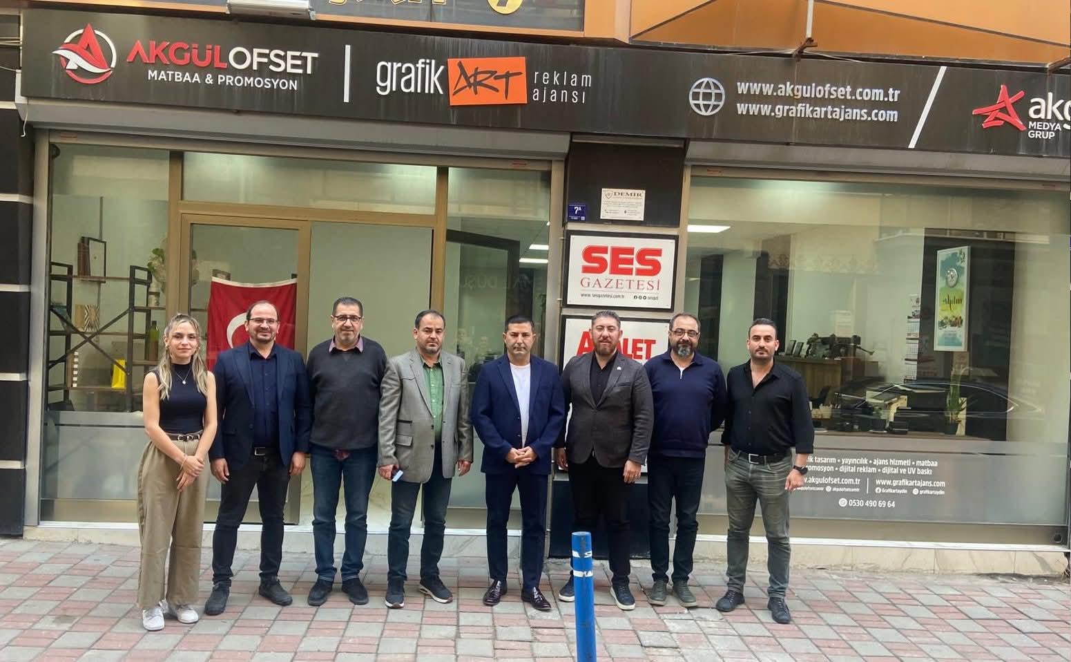 Baskan Gunelden Gazetemize Ziyaret 614137 14B77Ebf18560Fe26D16B82D708B64C2