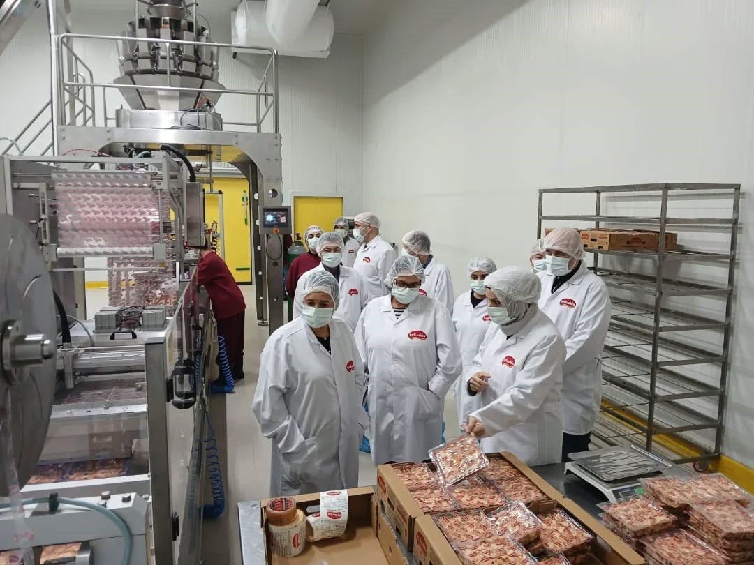 Buharkentte Kanatli Doner Uretim Tesisinde Inceleme Yapildi 2C2C4C90690769A68Bbc03Fef0F6549F