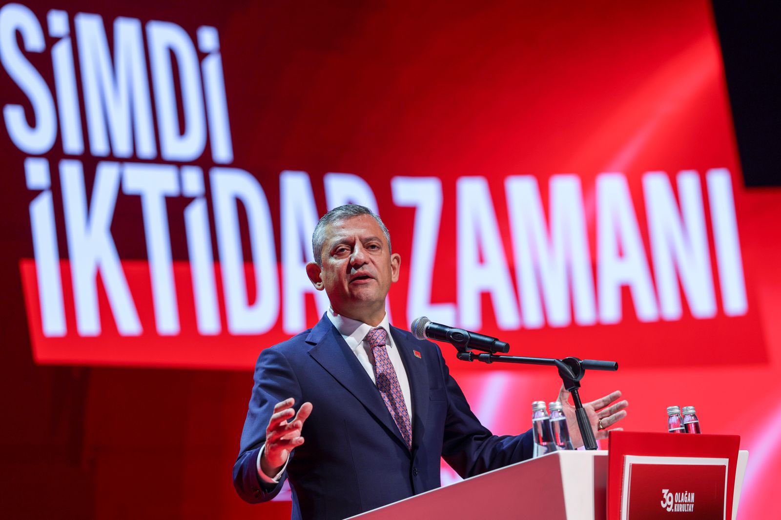 Chp Aydindan Kurultayda Govde Gosterisi 617776 218C982D08Cc06C640Dc98524Fe359A3