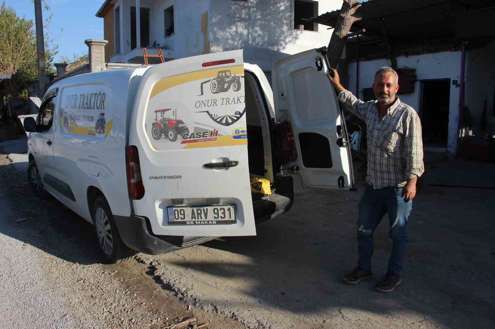 Ciftcilerin Imdadina Mobil Tamir Araci Ile Yetisiyor 607F3F9Dc77B8362F7E8F6Eb94Efc965