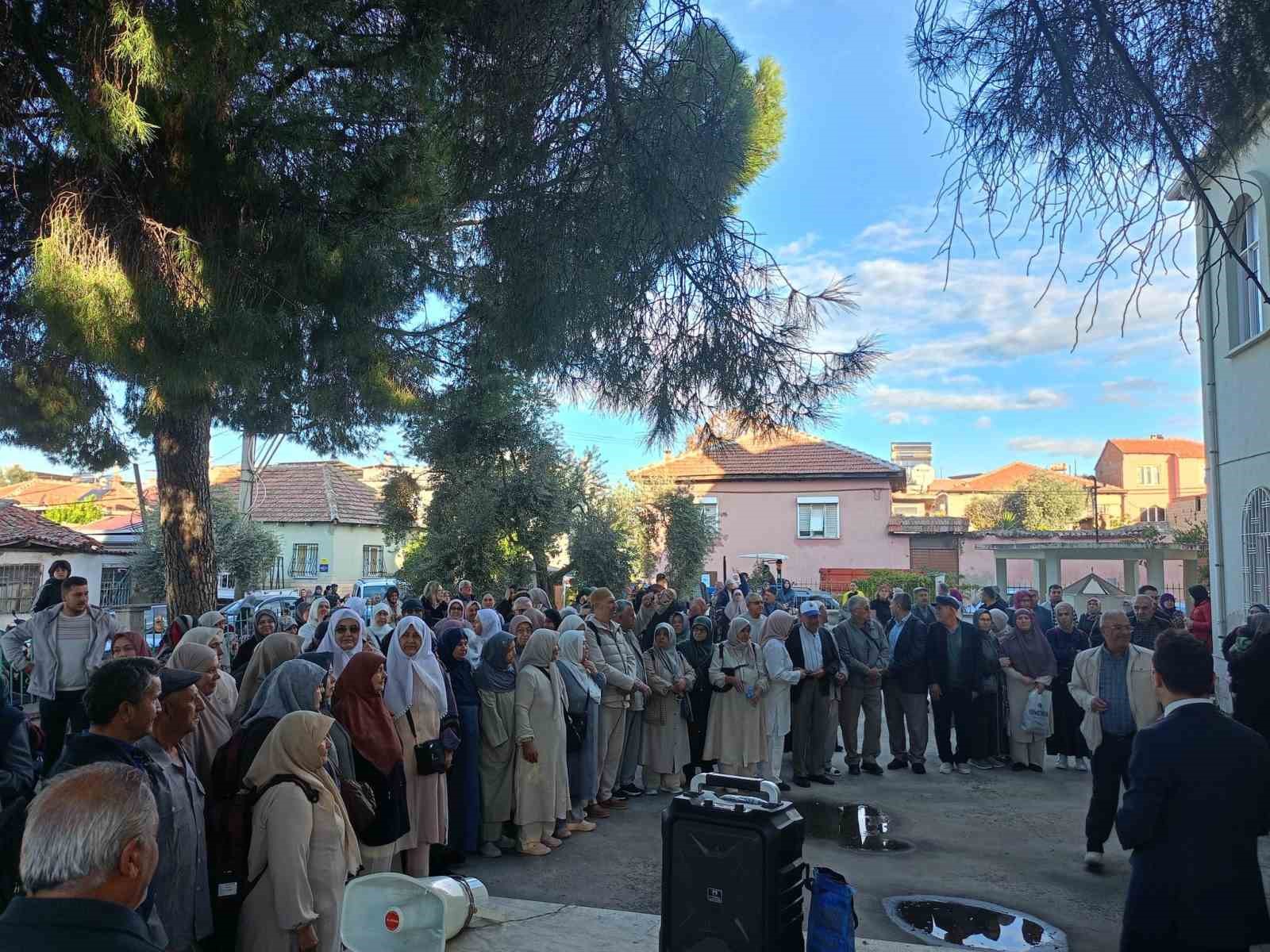 Cineli Umreciler Kutsal Topraklara Ugurlandi 2A29336Aa871Acc8Bc03943E4E9356A9