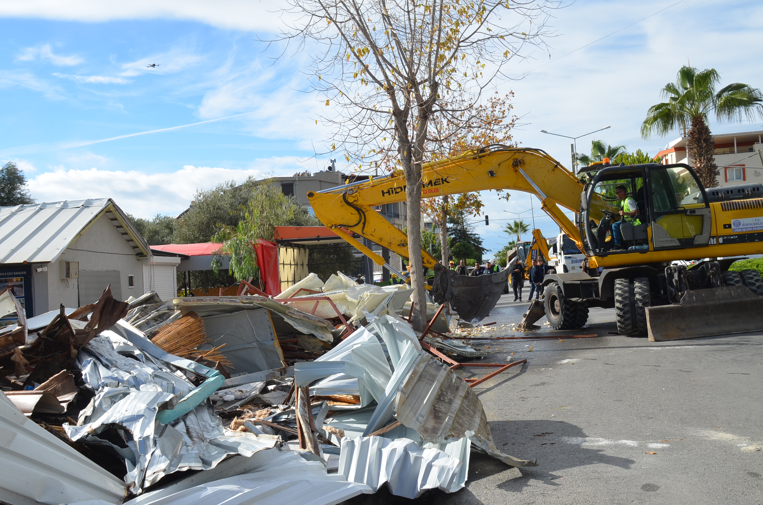 Didim Belediyesi Chpli Eski Baskanin Isletmesini Kacak Imalatlarini Yikti 616930 8Effa9Ea6Ae1Ab1B4F4Fd498Eb4D1B19