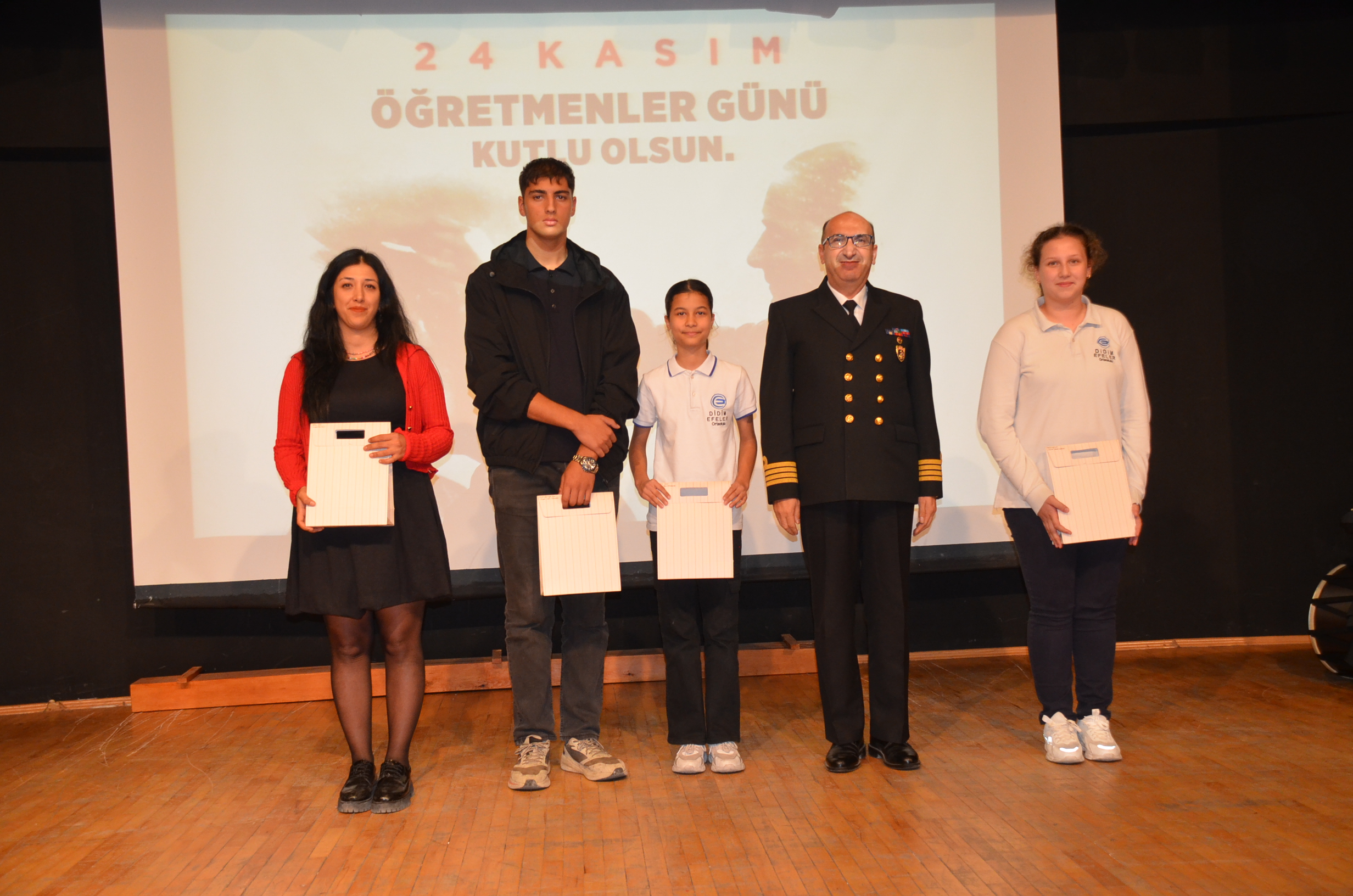 Didimde Ogretmenler Gunu Kutlandi 616426 Af1091200F329C5B338Cdc2346F35C8C