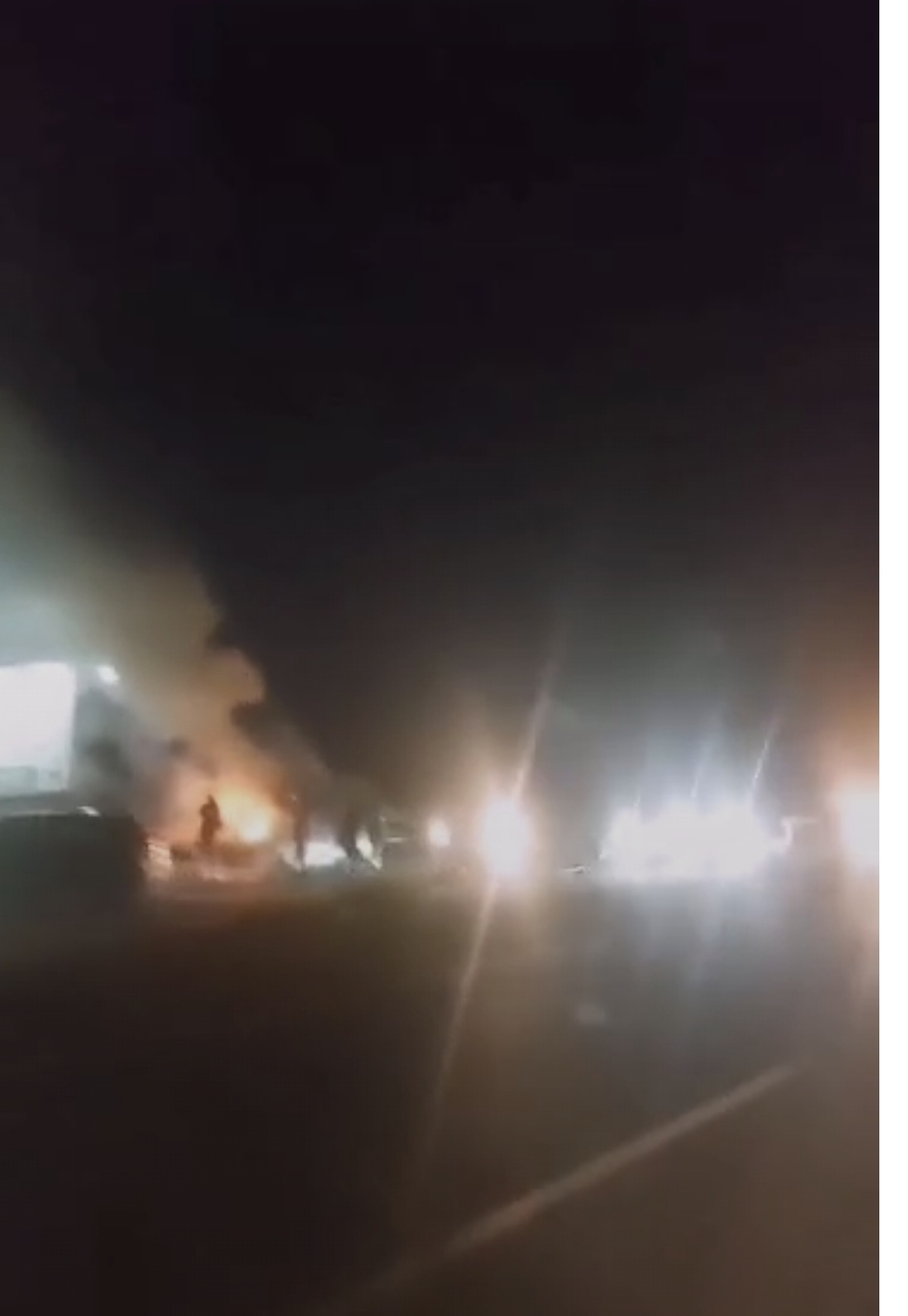 Didimde Seyir Halindeki Arac Alev Aldi 611173 D153Af651Ed20Cc75F01Ca8Fa0219Edc