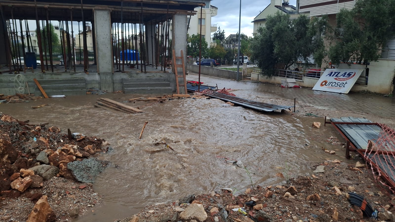 Didimde Yagislar Etkili Oldu 617754 675Ec9633050Ac6B096C09Ebb30Bbd95