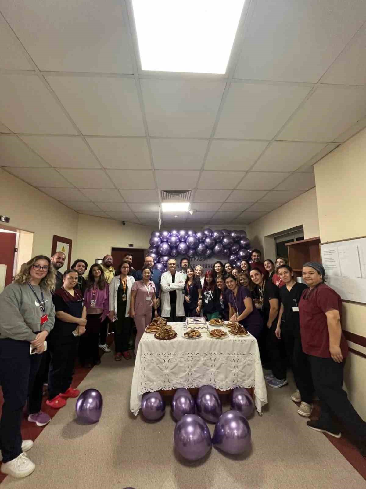 Dunya Premature Gunu Adu Hastanesinde Kutlandi C7E56Db1Ed9Cf6F4Cf36B30393184066