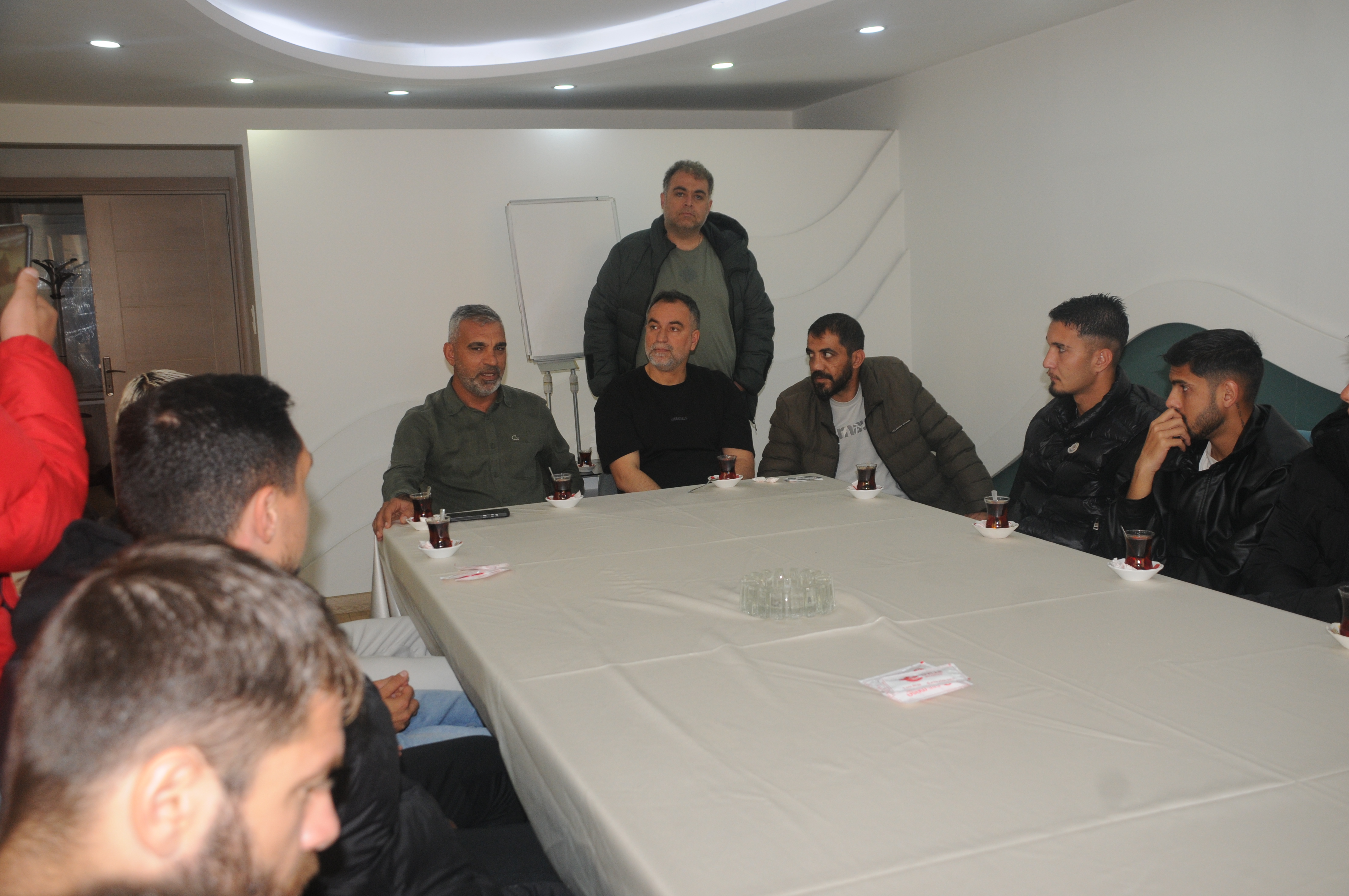 Erhan Ozluerden Aydinspora Ziyaret Maci Kazanin Primi Ben Verecegim 617826 A1Cf8576A622A01A01A94E5Fe15Ad405