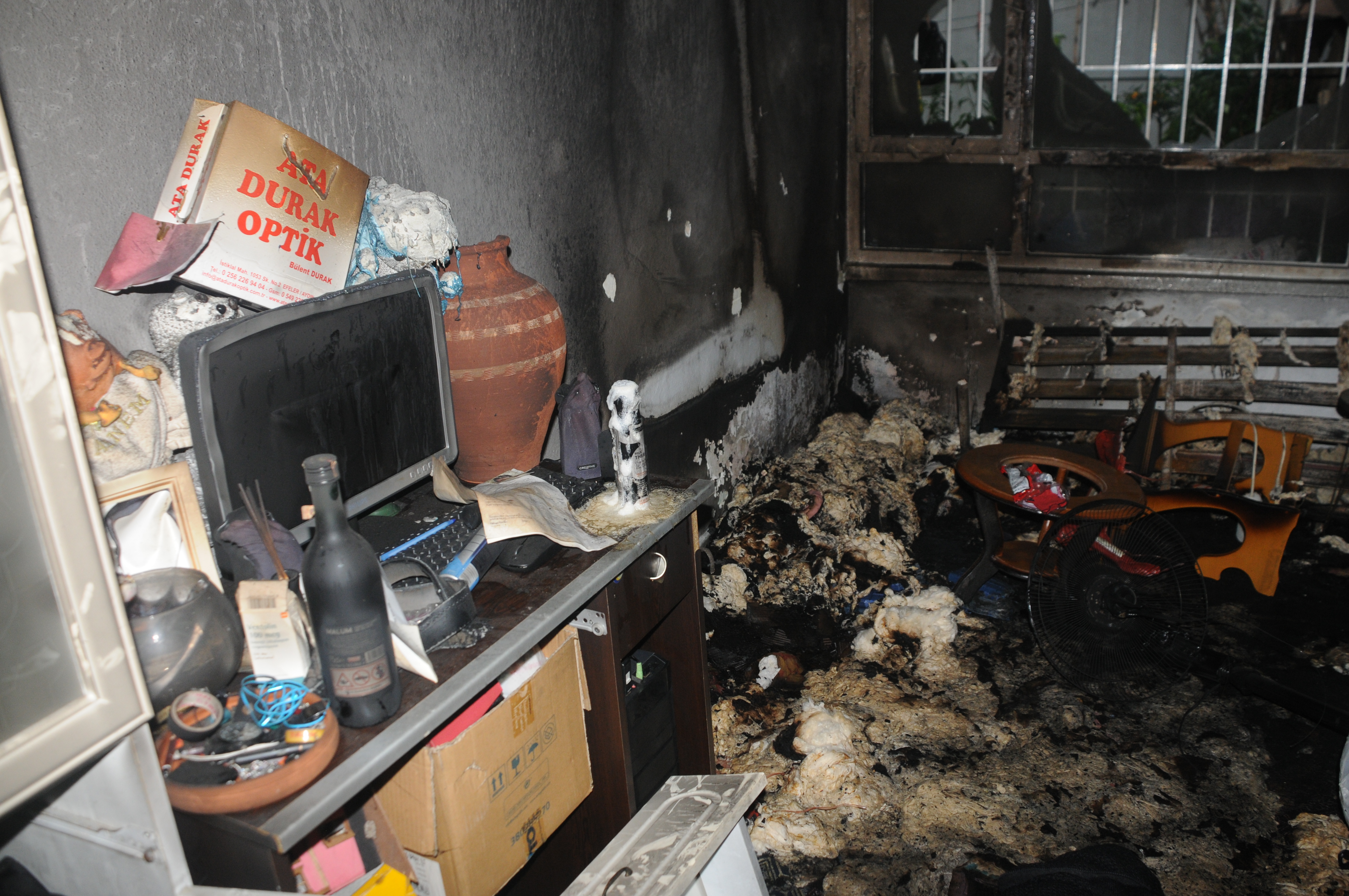 Evi Yanan Caresiz Aile Yardim Bekliyor 612253 B5Fd81D352Ff04Dff9D8Be26F4B298C6