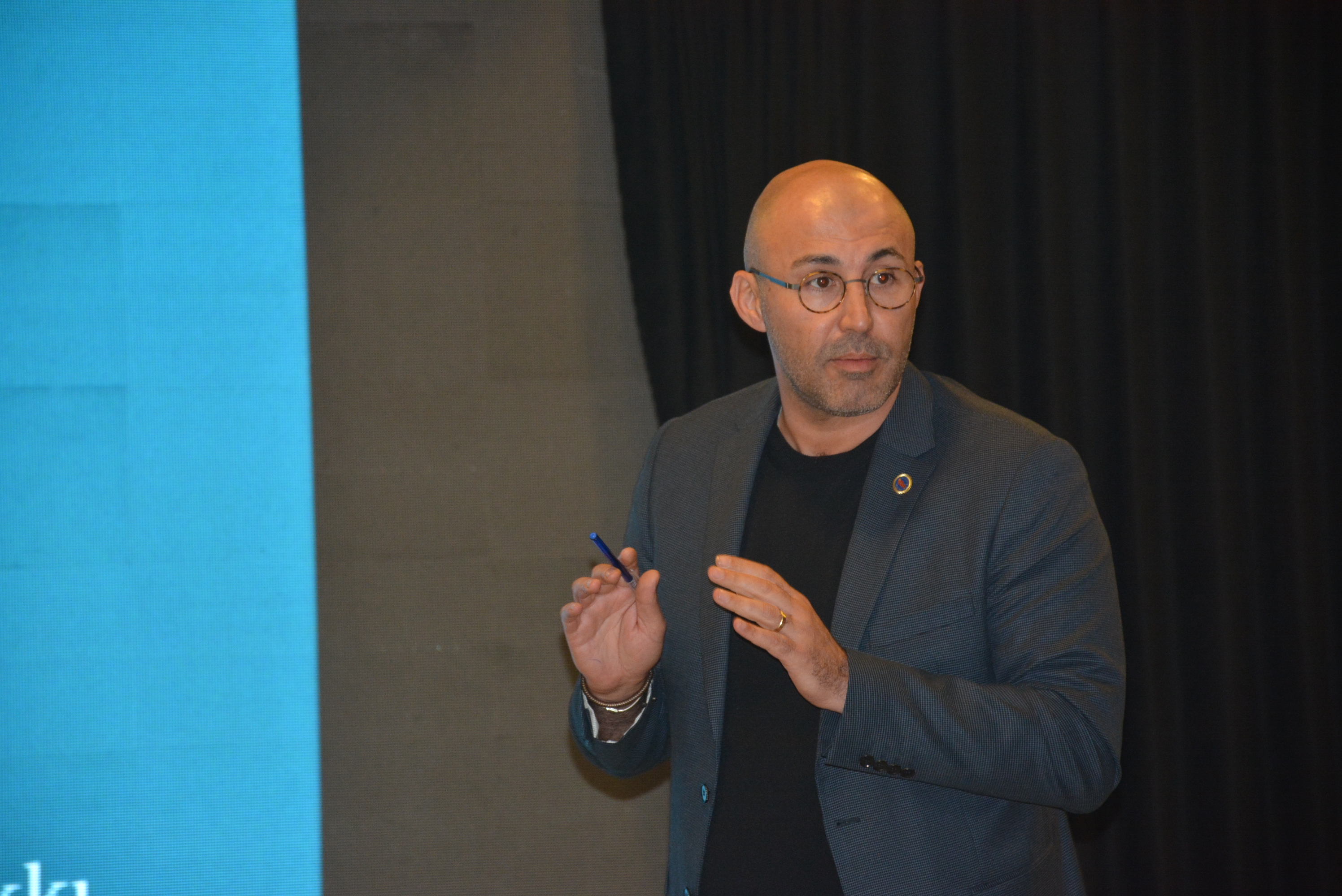 Germencikin Kiymetli Arazisi Ticaret Sitesi Olacak Baskan Zencirci Acikladi 611676 C705Bea048Fee8E06F15A54C4Cb37588