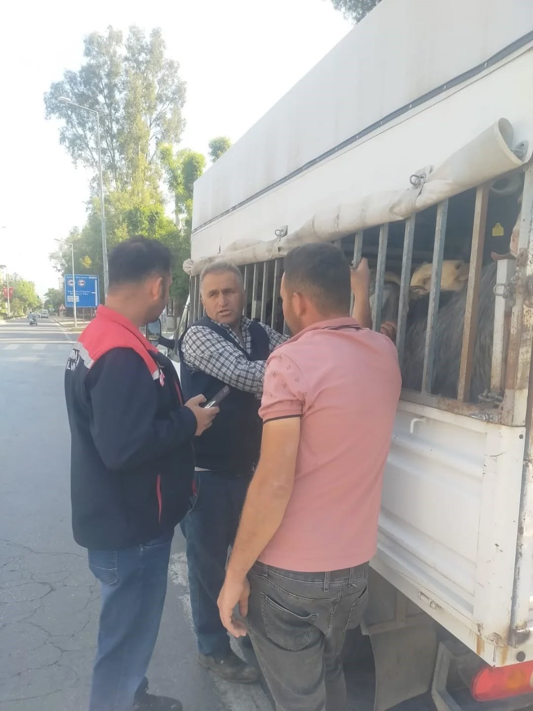 Hayvan Hastaliklari Ile Mucadelede Yol Kontrolleri Devam Ediyor B25Fa21659E5D4C365E575Ccfa8F3D42