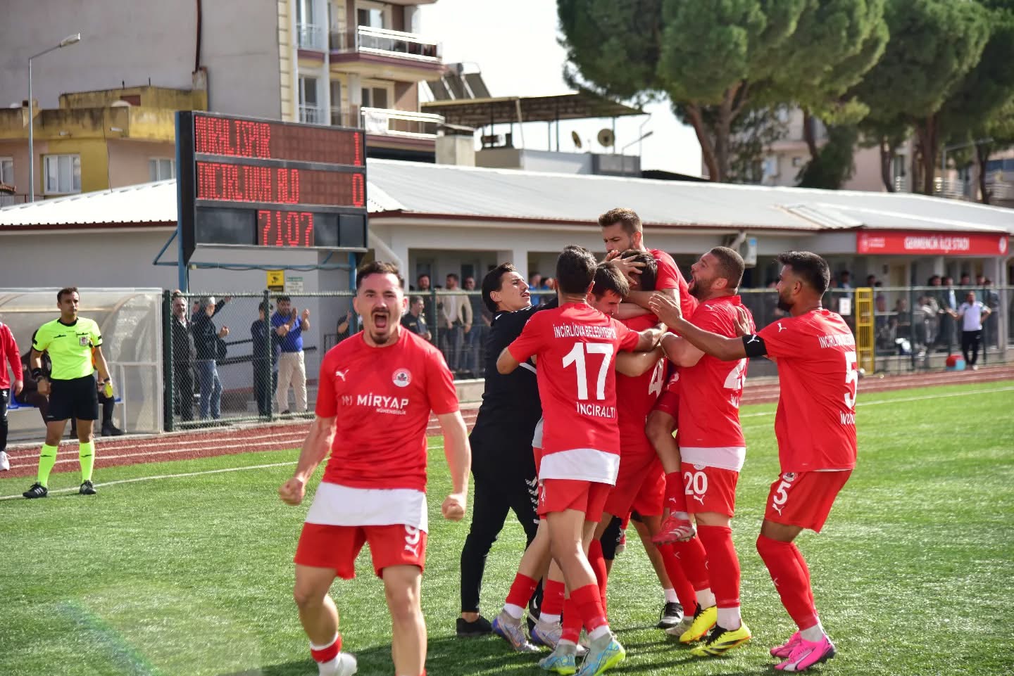 Incirliova Ile Moralispor Yenisemedi Macin Ardindan Gerginlik Yasandi 612781 8D7Bf7B88C639D8664Bdd6F00Fea3054