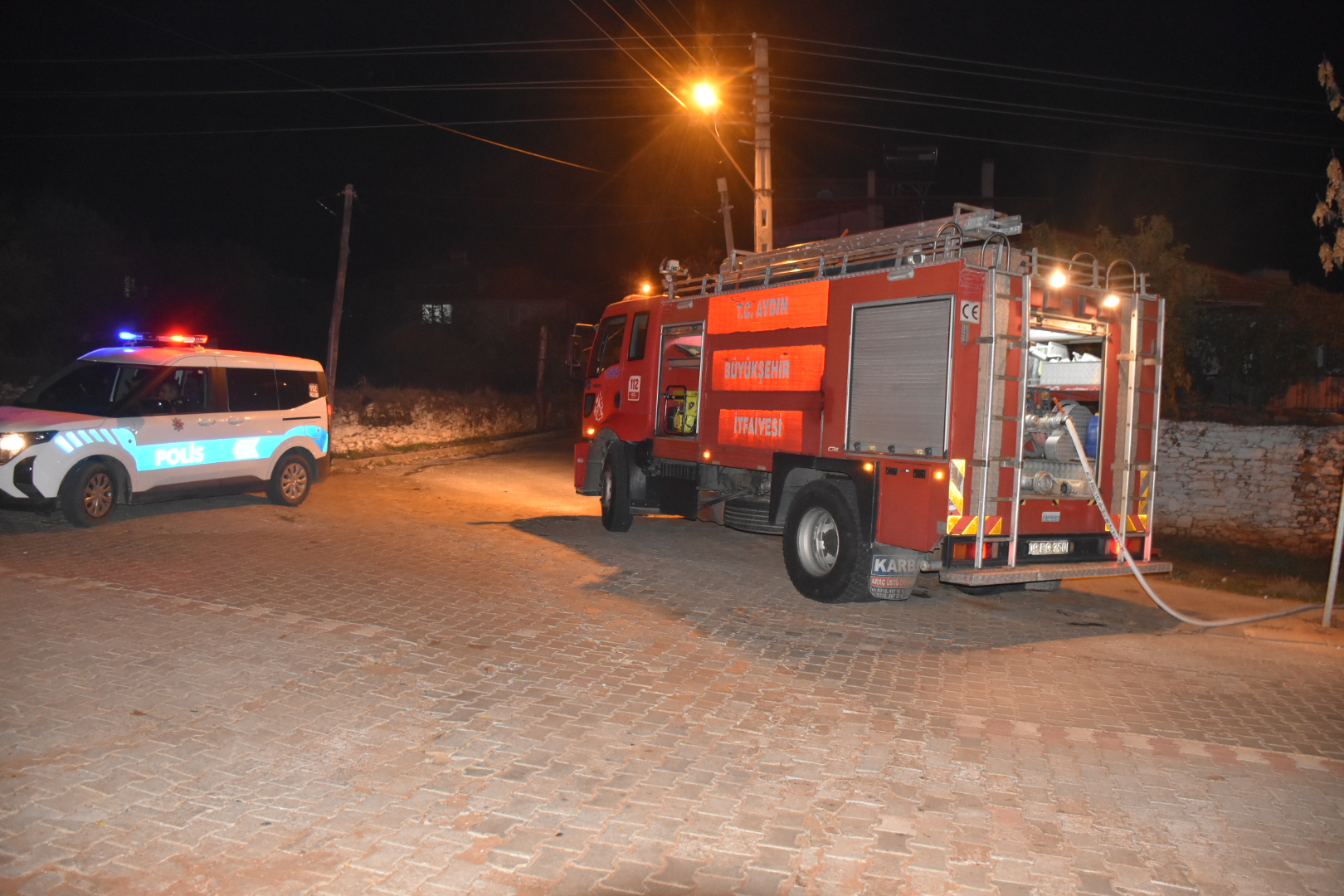 Karacasuda Korku Dolu Anlar Mahalleli Sokaga Dokuldu 617372 7F86Fbf97F9A37De40D07E75Abbbabc5