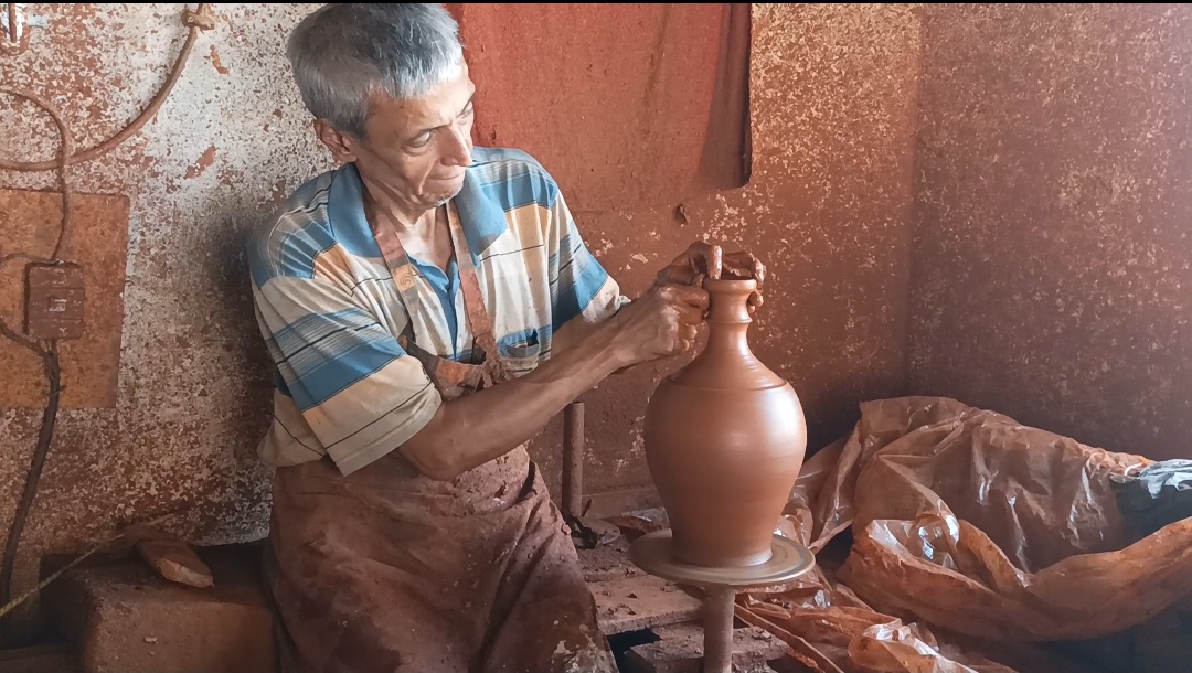 Karacasulu Esnaflar Konusuyor Keske Yasim 25 Olsaydi Bu Meslegi Daha Uzun Yillar Yapabilseydim 617923 5793Caba5E1B8F15407Ac72C044Aebd5