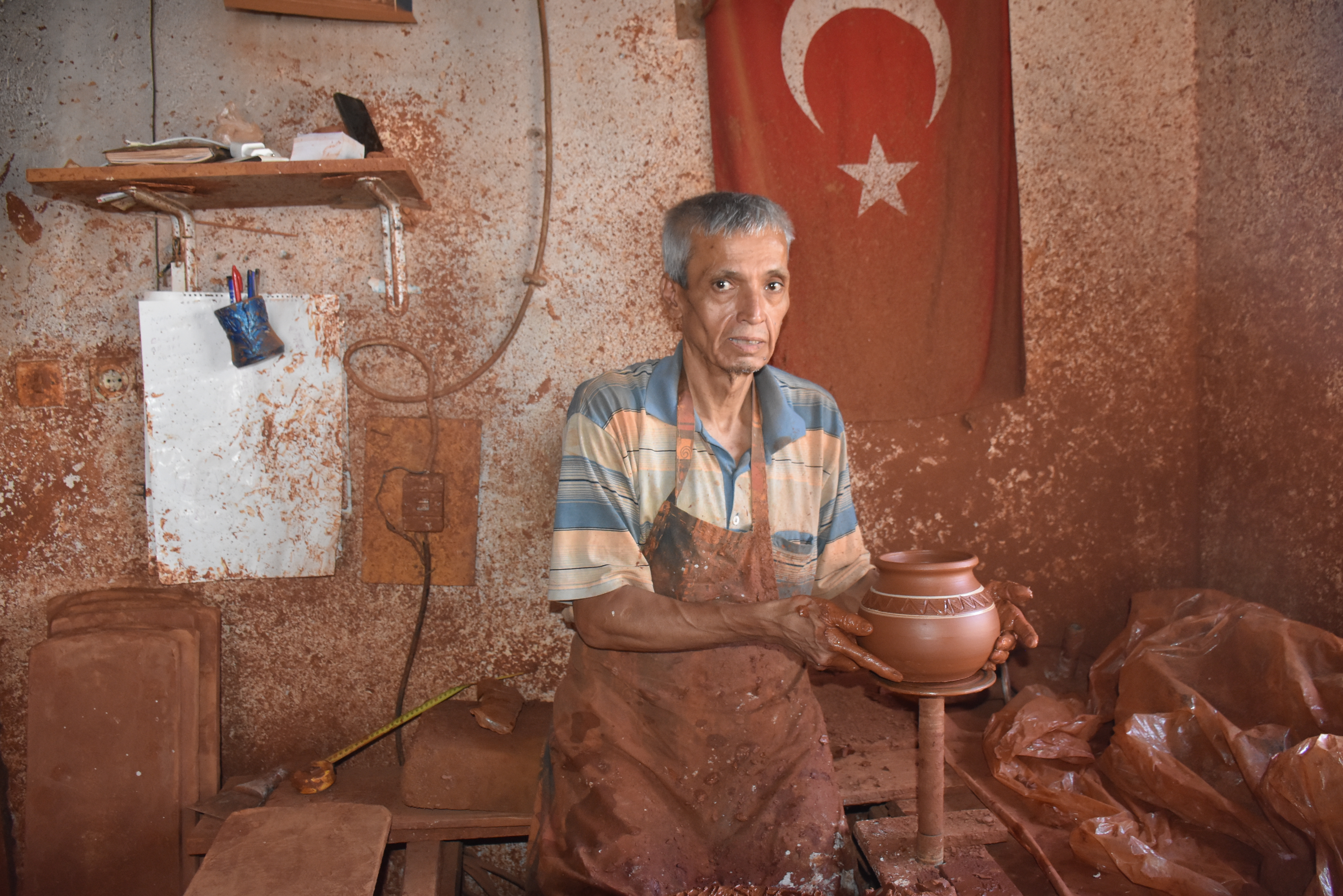 Karacasulu Esnaflar Konusuyor Keske Yasim 25 Olsaydi Bu Meslegi Daha Uzun Yillar Yapabilseydim 617923 64985Ef6Fca09A6Cc02F4017Cb12Dcca