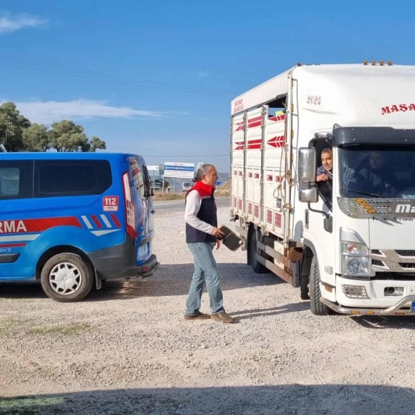 Karpuzluda Hayvan Sevkiyatina Denetim 6E2C0B23832C732C331B5068Bd7Af447