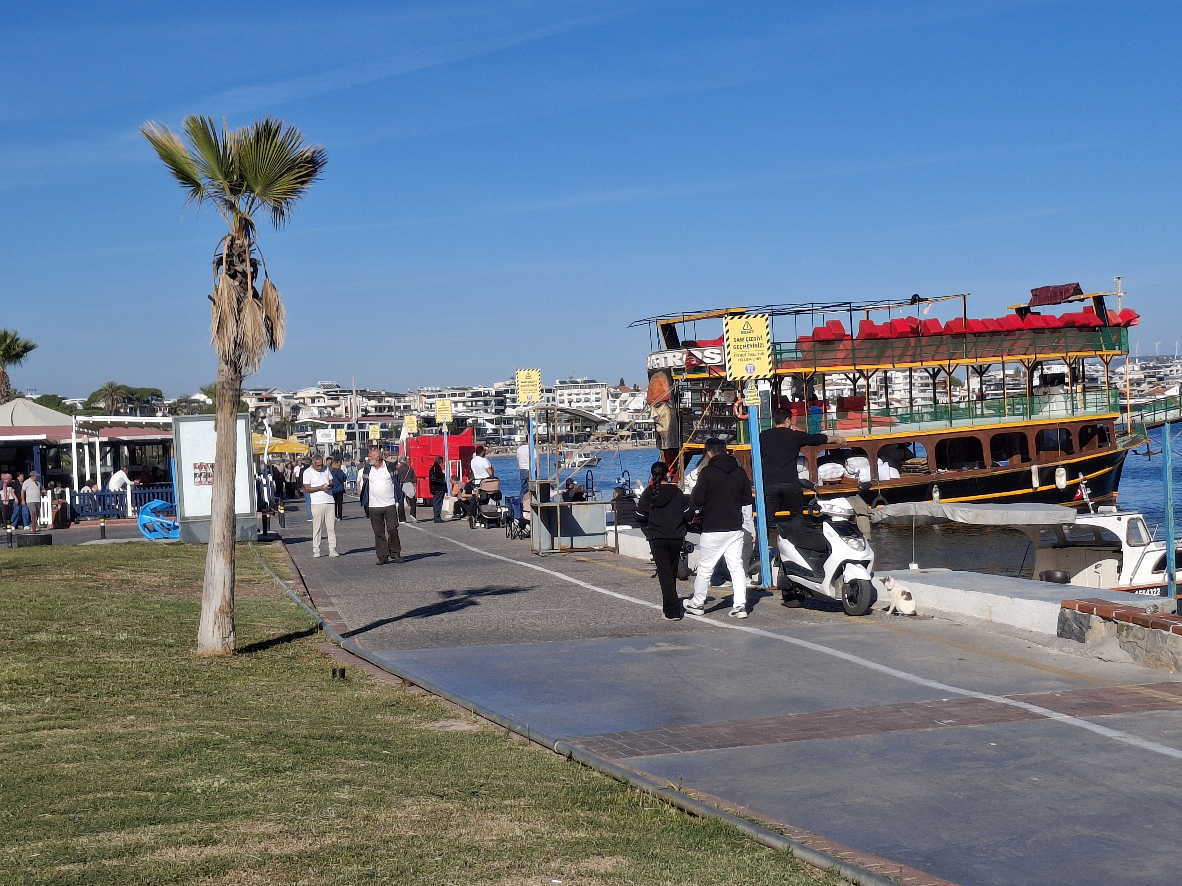 Kasim Ayinda Didimde Sari Yaz 614418 Df566E2C1De353F73B8F443Bebe6Aae6