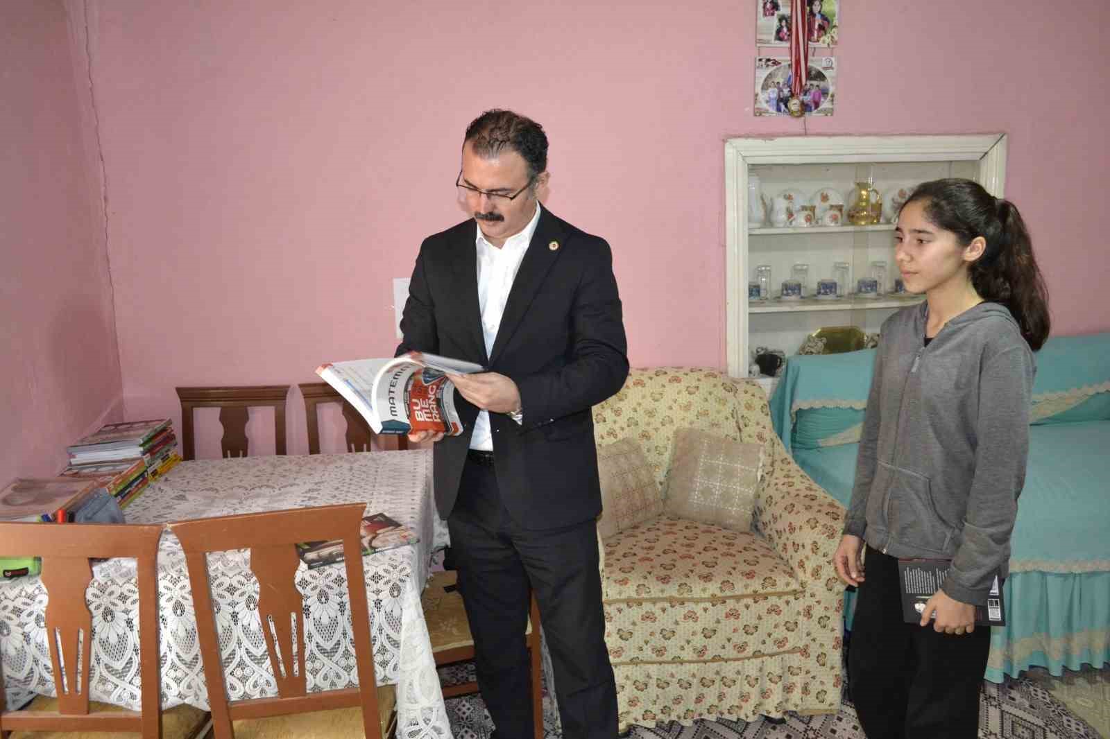 Kaymakam Ates Ogrencilerin Misafiri Oldu 0B2Dae4Ae52309A743C27Fdcdcd08E30