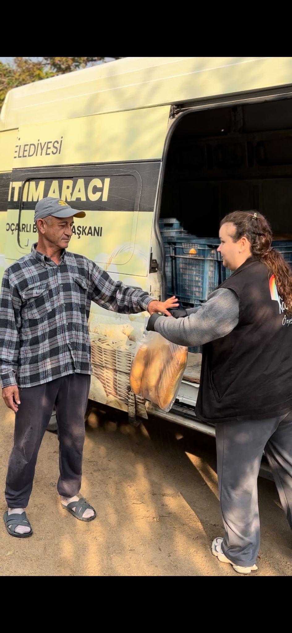 Kocarli Halk Ekmek Gonullere Dokunuyor 612260 5D1A54326De6A01C8660822413Ab4Bfd