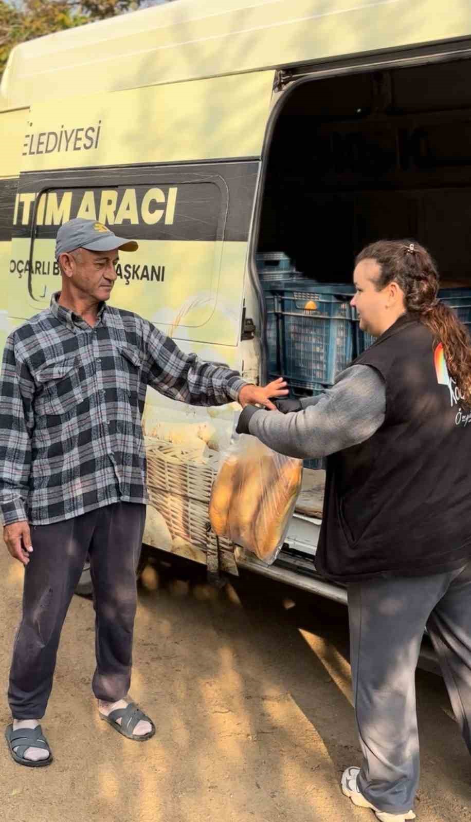 Kocarlida Mobil Halk Ekmek Araci Begeni Topluyor 2A45218E1F36C2D53B372Fa31B12126A