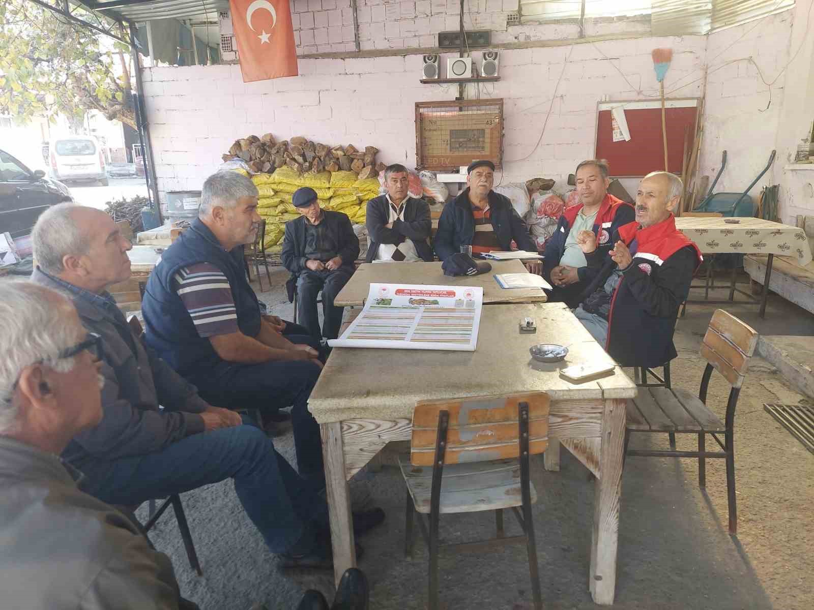 Kocarlida Ureticilerle Sap Hastaligi Ve Tarimsal Desteklemeler Gorusuldu 966A0505Ff2334428F2B1Dcad35141B9