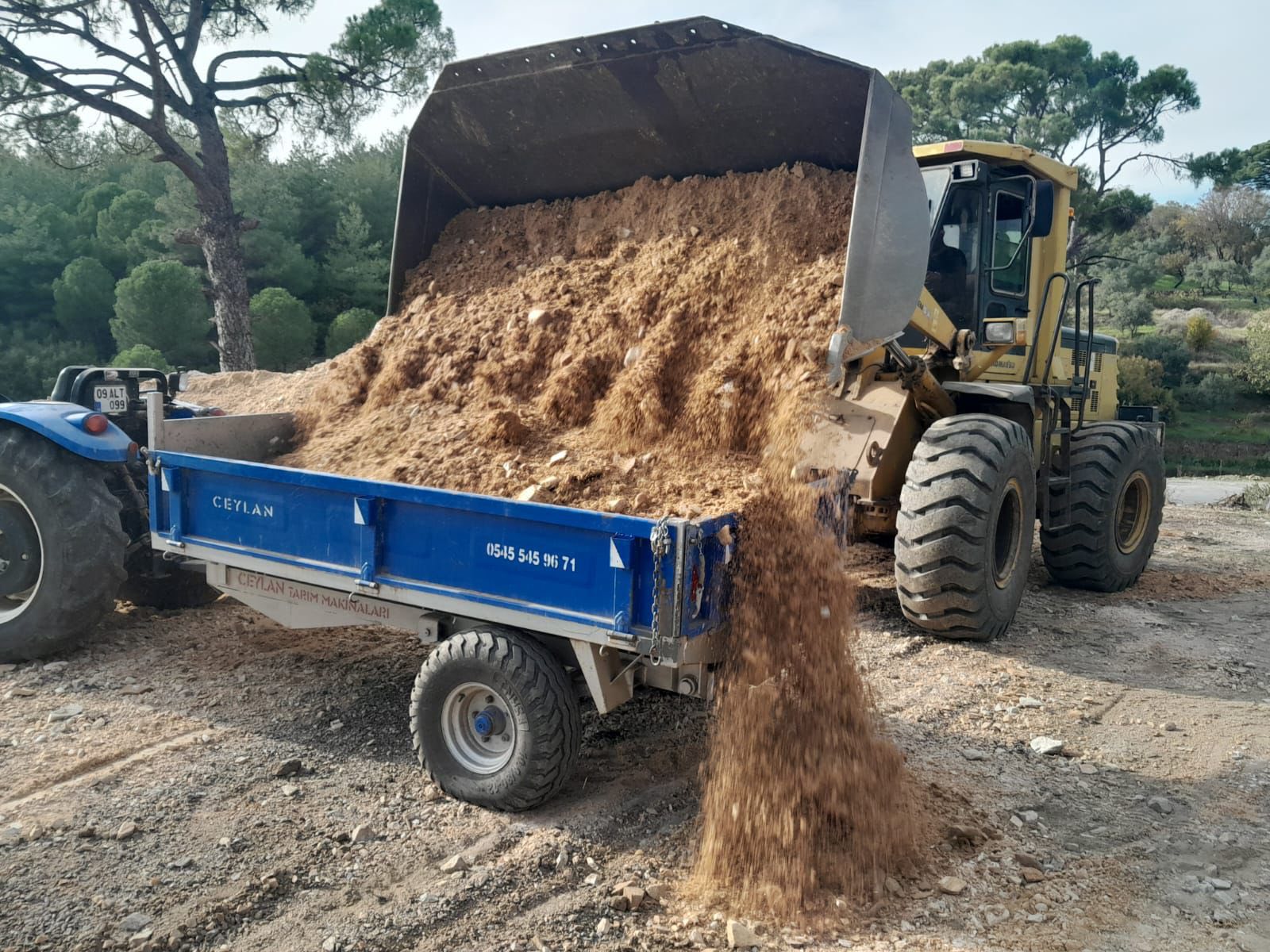 Kocarlida Zeytinliklere Ulasim Kolaylasti 611065 9A67B07D63Fcb0B47D3Baca8A874F762