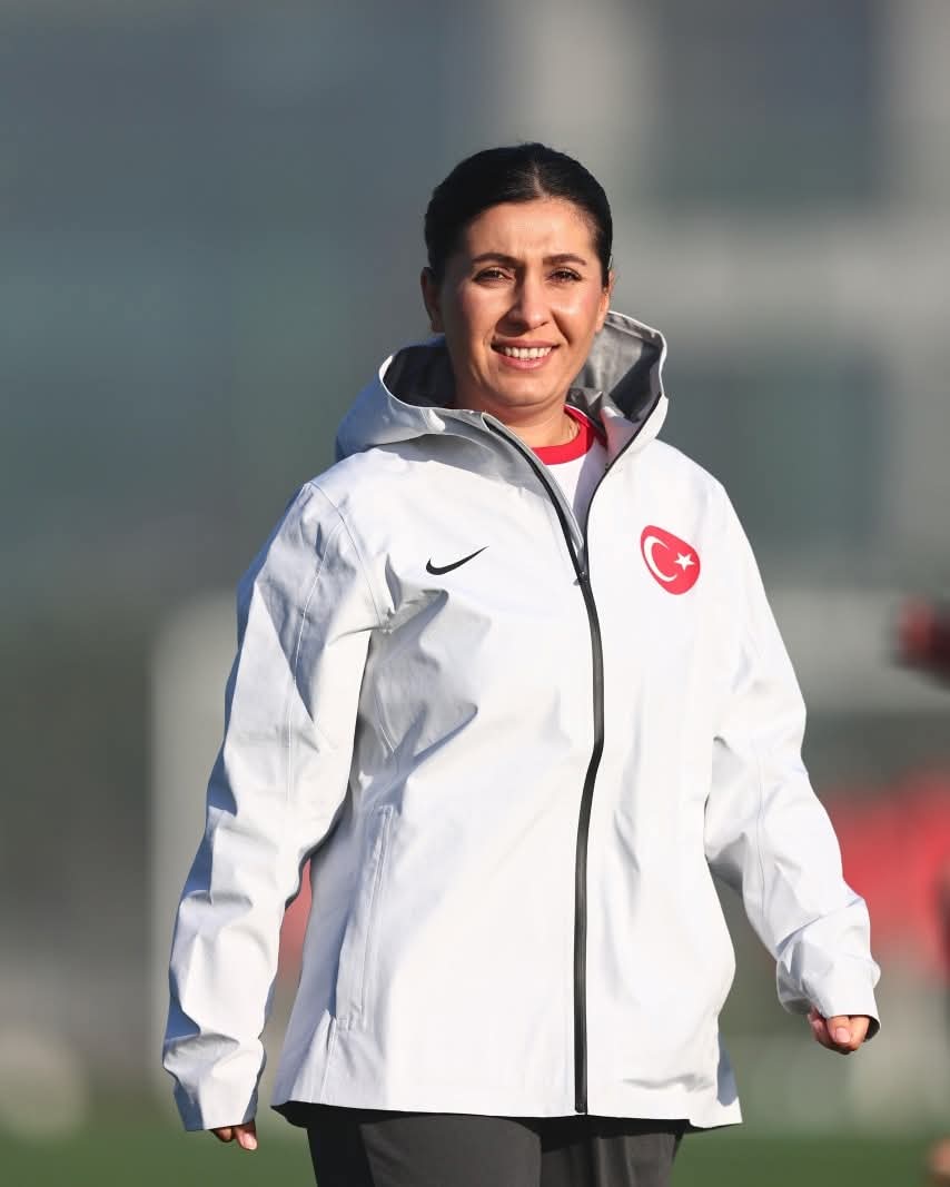 Kusadali Kadin Antrenor Milli Takim Kadrosunda 617676 982D0A2B0A14Dd88Ecdb23E0Fbe7Ab34