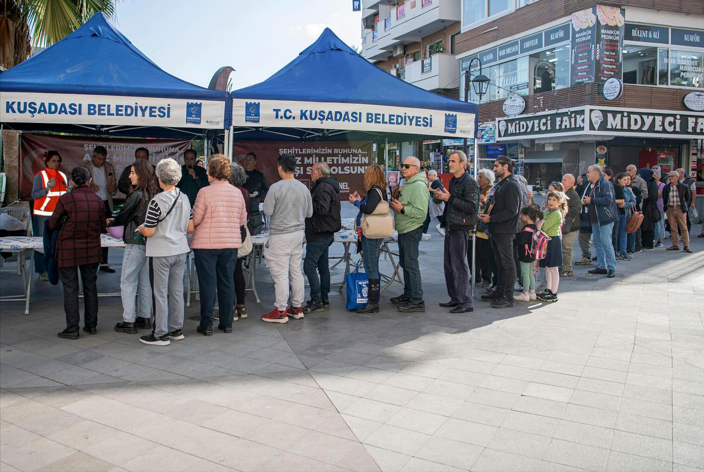 Kusadasi Belediyesinden Sehitler Icin Lokma Hayri 614906 77C0Cce834Bd1723D3A9E684D2C49652