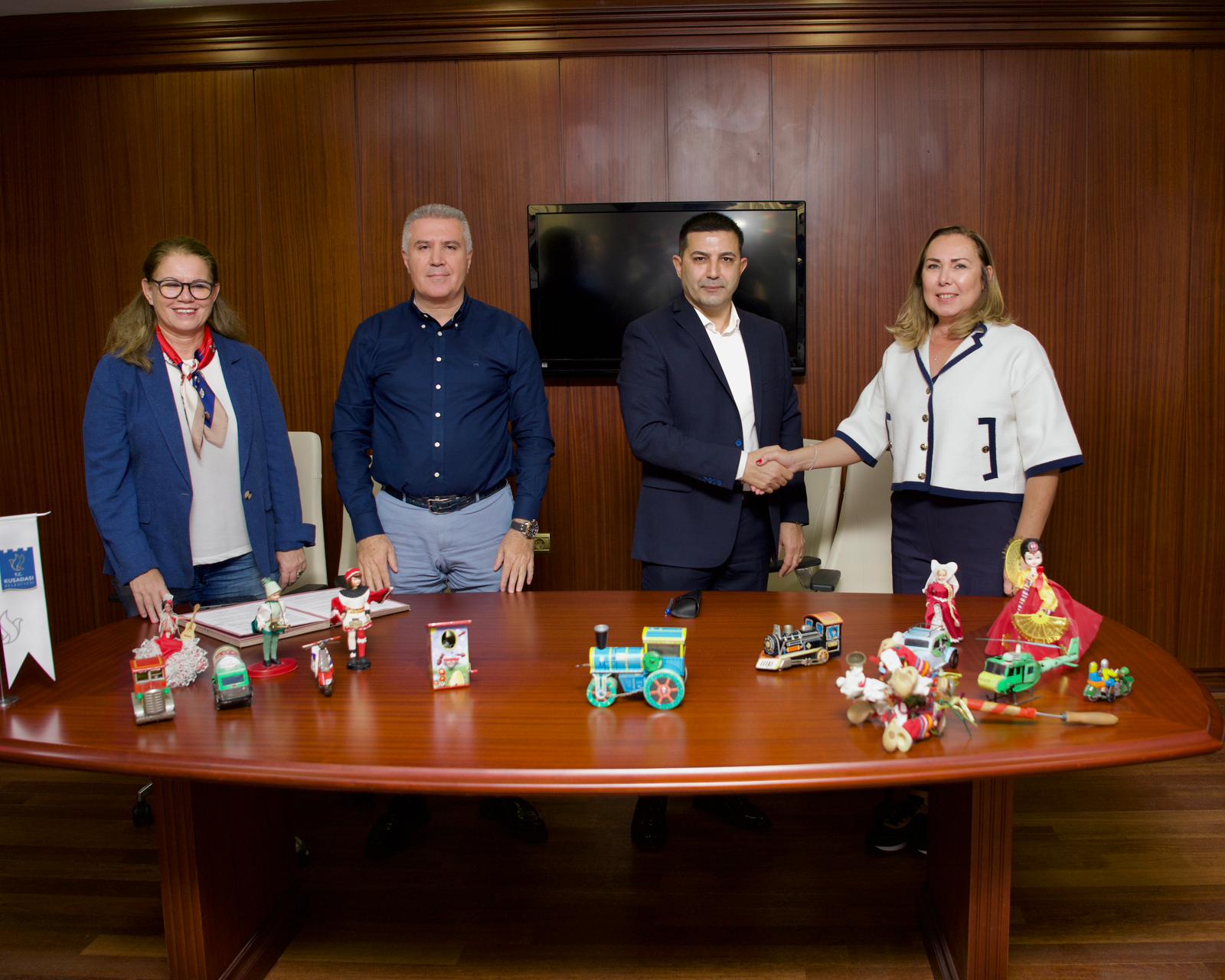 Kusadasi Oyuncak Muzesine Kavusuyor 611343 F5514Fc1Ede213Ea79Ed6Eb5526A6Ddf