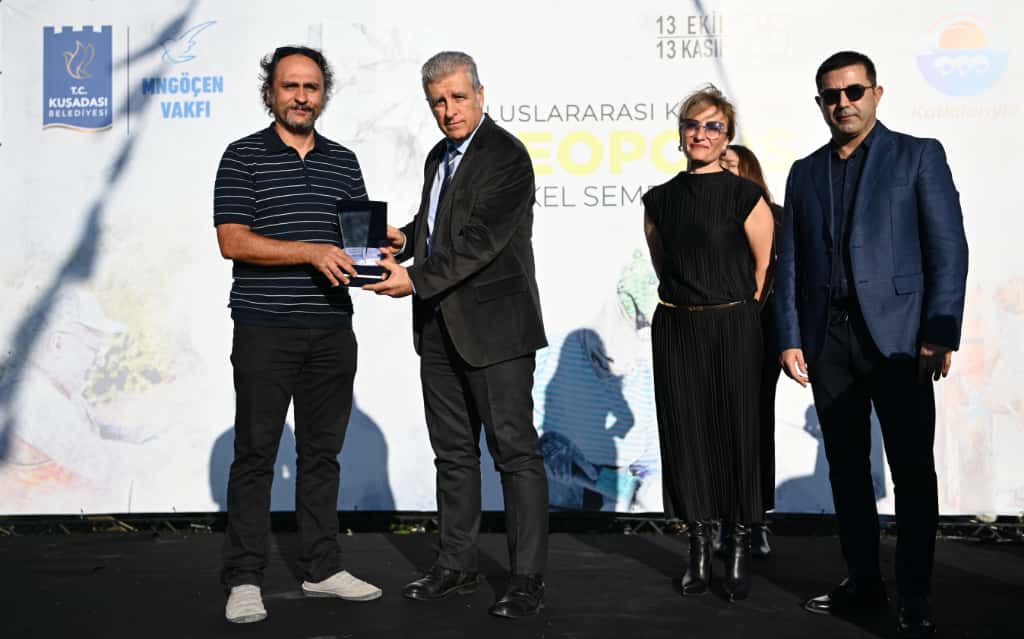 Kusadasinda Mermer Bloglar Adalet Temasiyla Sekillendi 613882 69641677Ff0Eed4885Bf01Cf7Cff0Dca