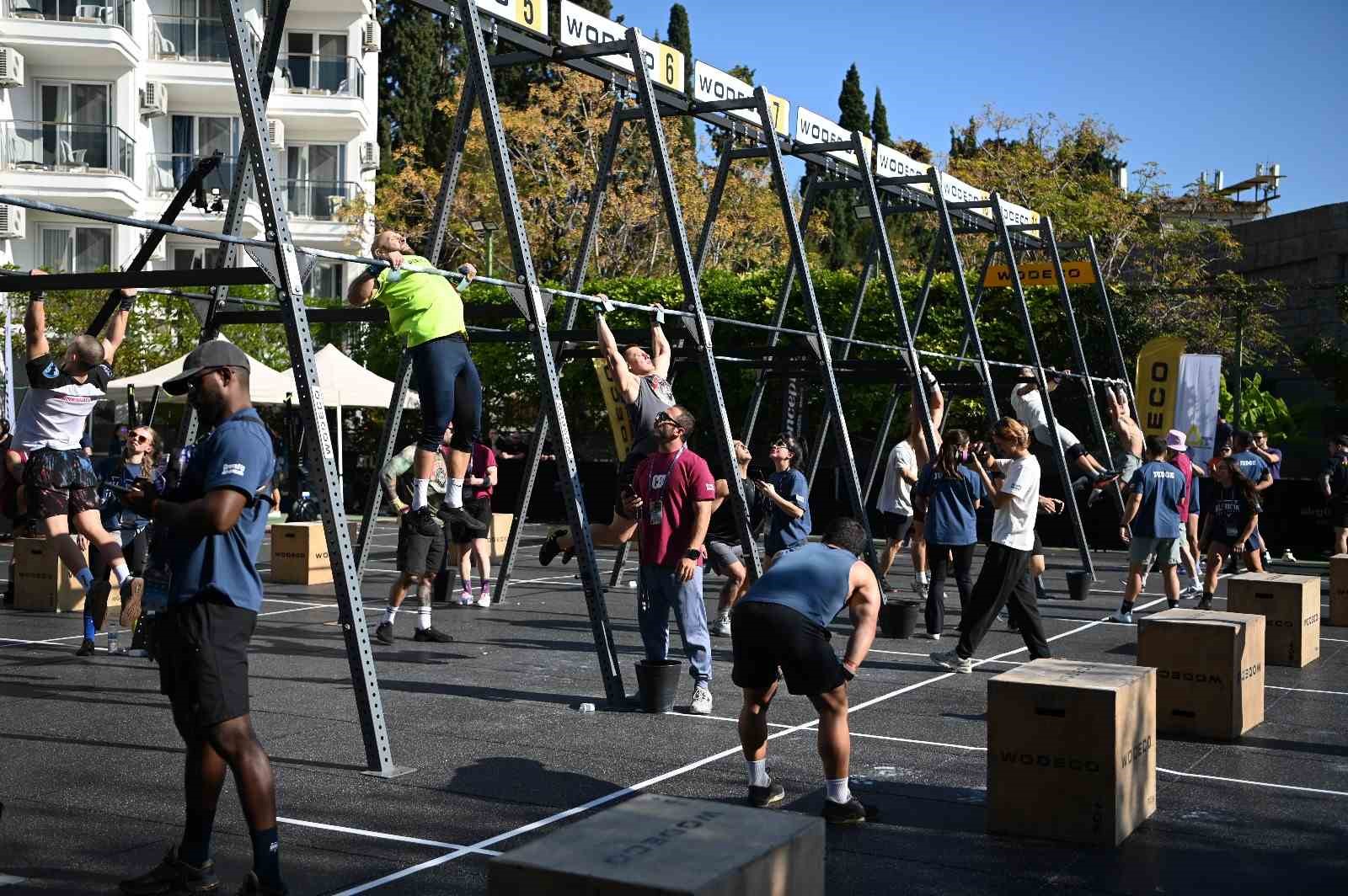 Kusadasinda Uluslararasi Crossfit Sampiyonasi Basladi 547A58846C234662B82E3101Ac6D0F6D