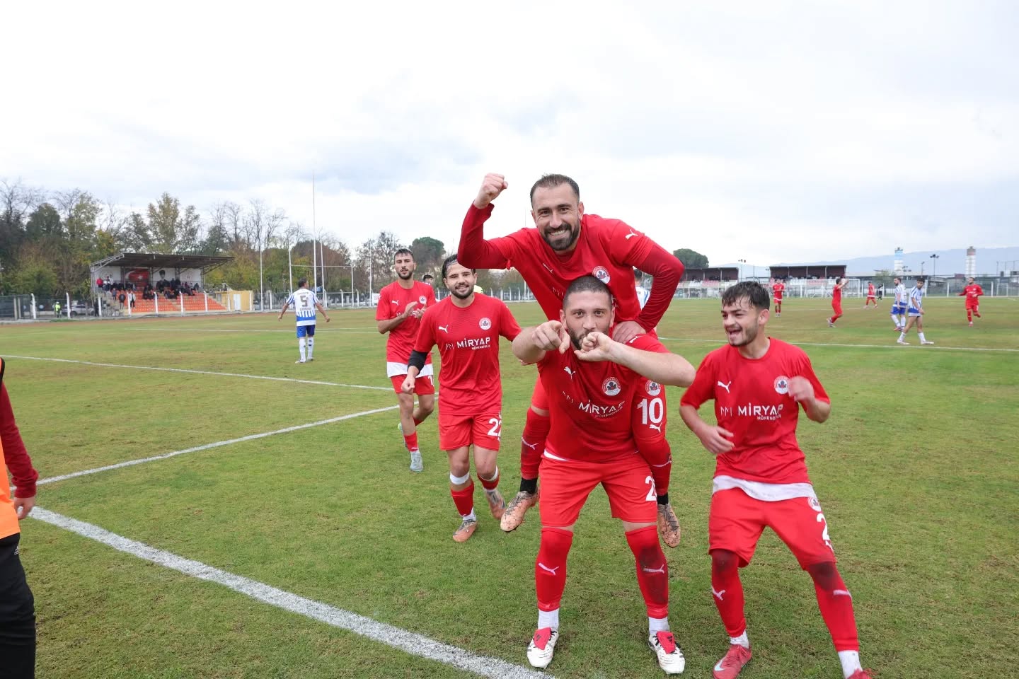 Lalelerden Sanayi Spora Gol Yagmuru 618015 B8Bd82437Dce7936E0Cf0A760Af4Df92