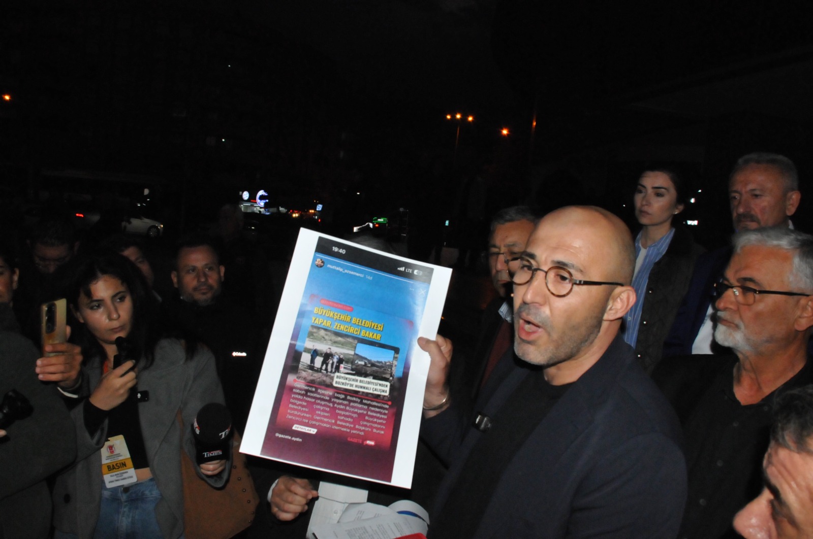 Mecliste Burokrat Krizi 617350 B955766D3F866De3612950Cef084D547