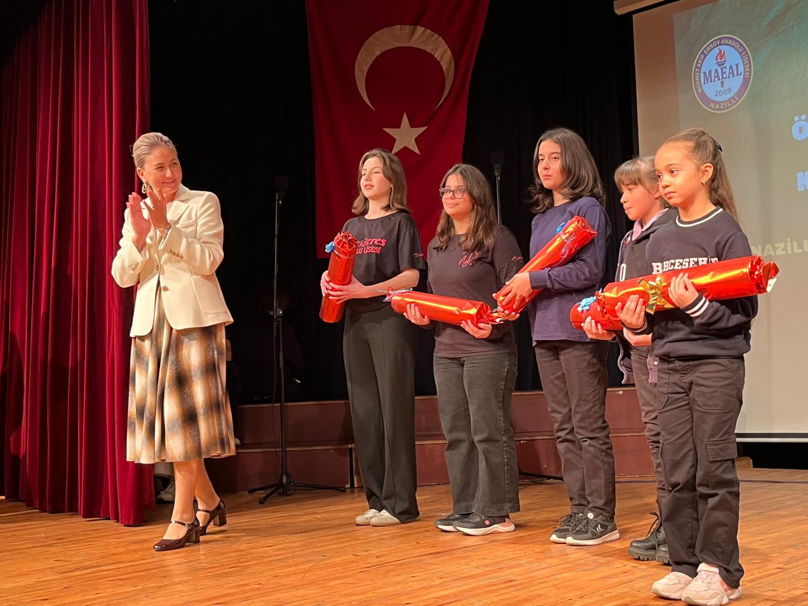 Nazillide 24 Kasim Coskusu Ogretmenler Gunu Kutlandi 616309 E551Dda31Ca8E99054718070C7A89Af9