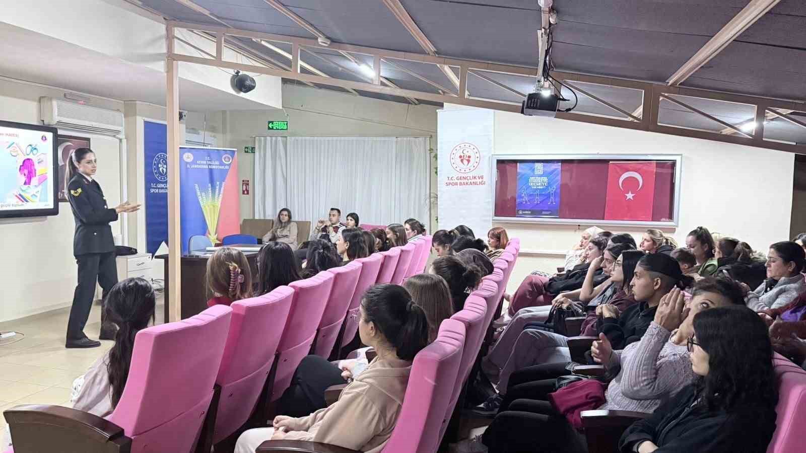 Ogrenciler Kadina Yonelik Siddet Konusunda Bilgilendirildi A9F53Bf849D82E3F5Cf8Ad7Ab430Dd91