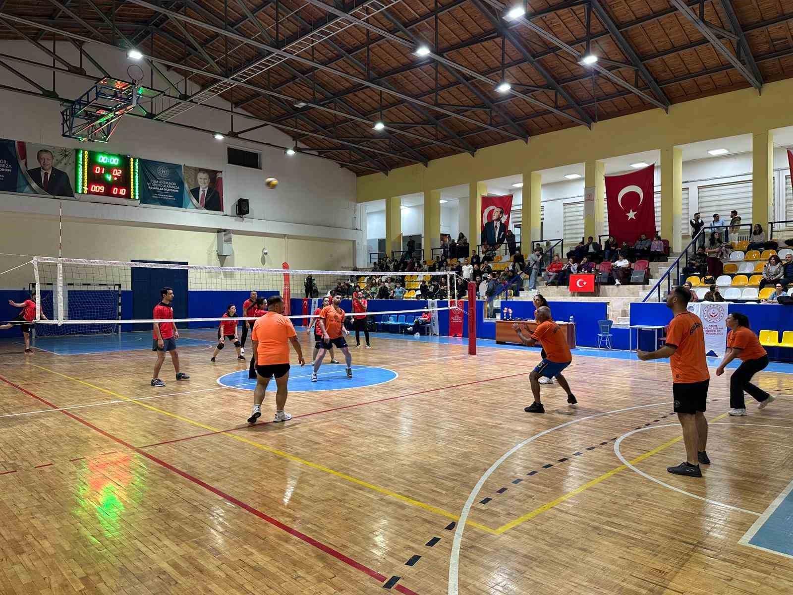 Okt Trailer Ve Aile Sosyal Hizmetler Il Mudurlugu Siddete Karsi Ikinci Kez Filede Bulustu 96B448Cb4Bbdc0200C5753De4455A502