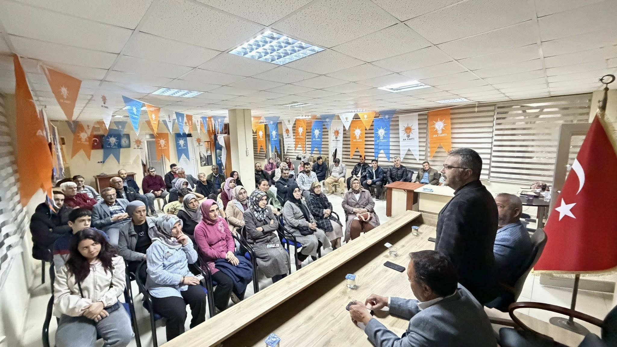 Ozmen Kuyucak Ve Buharkentte Teskilatla Bulustu 614154 788Def0C7D428315A23030Efb2904623