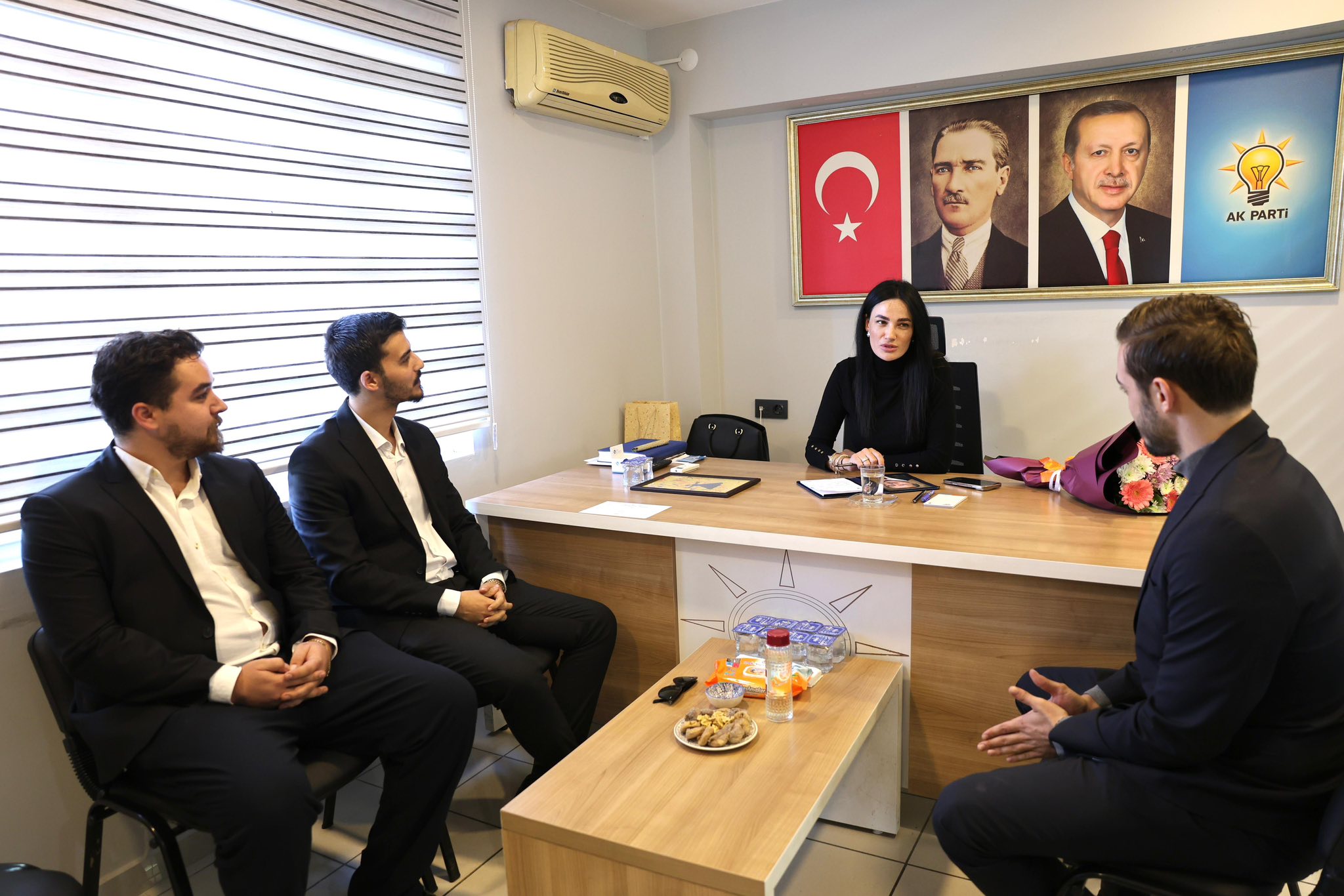 Saribas Aydina Doner Donmez Vatandaslarla Bulustu Her Hemsehrimizin Sesine Kulak Veriyoruz 617540 8490Bb31E4C3Aae87F2596385A6B04E1